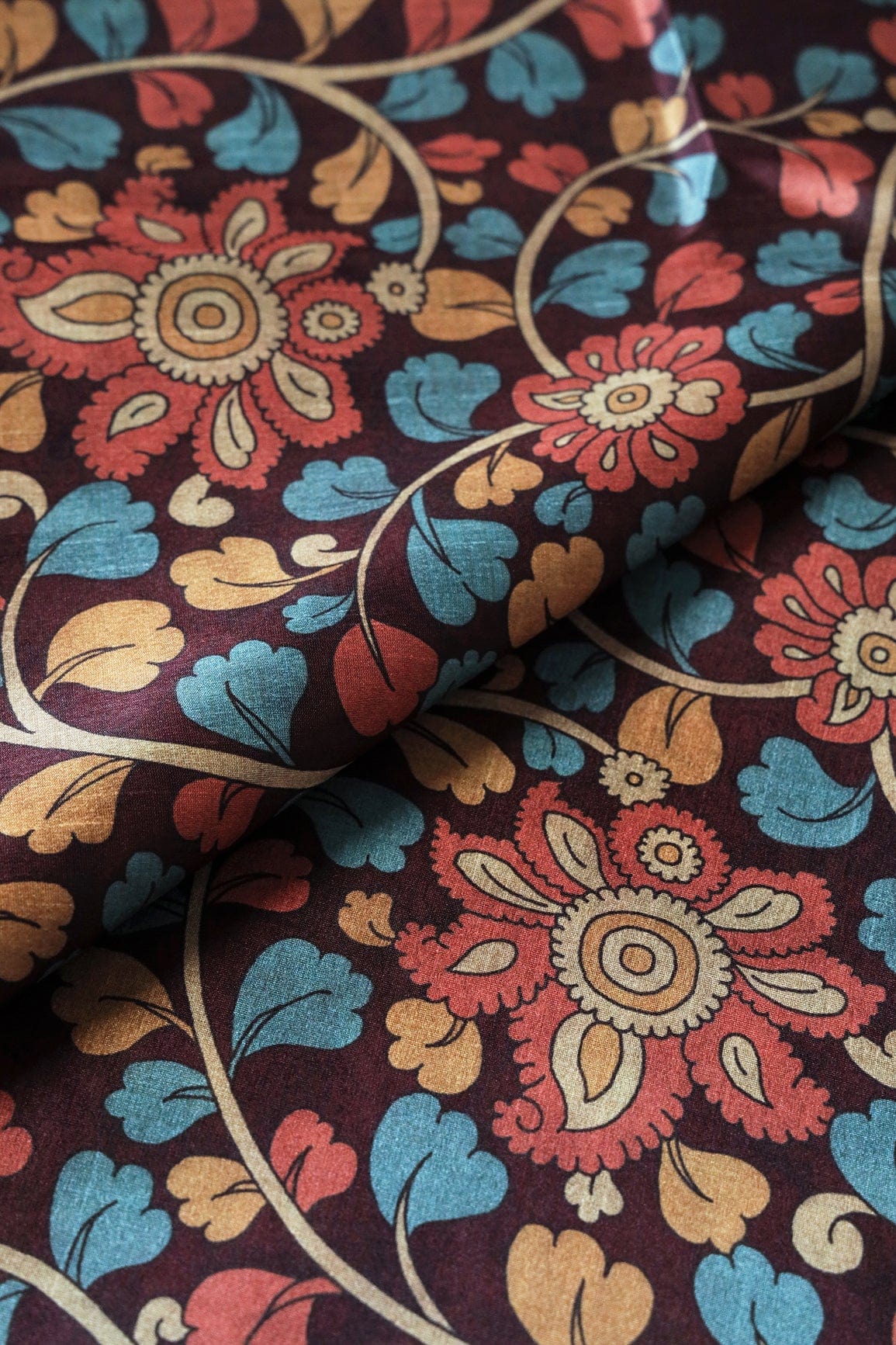 Wine And Tomato Red Floral Pattern Digital Print On Mulberry Silk Fabric - doeraa