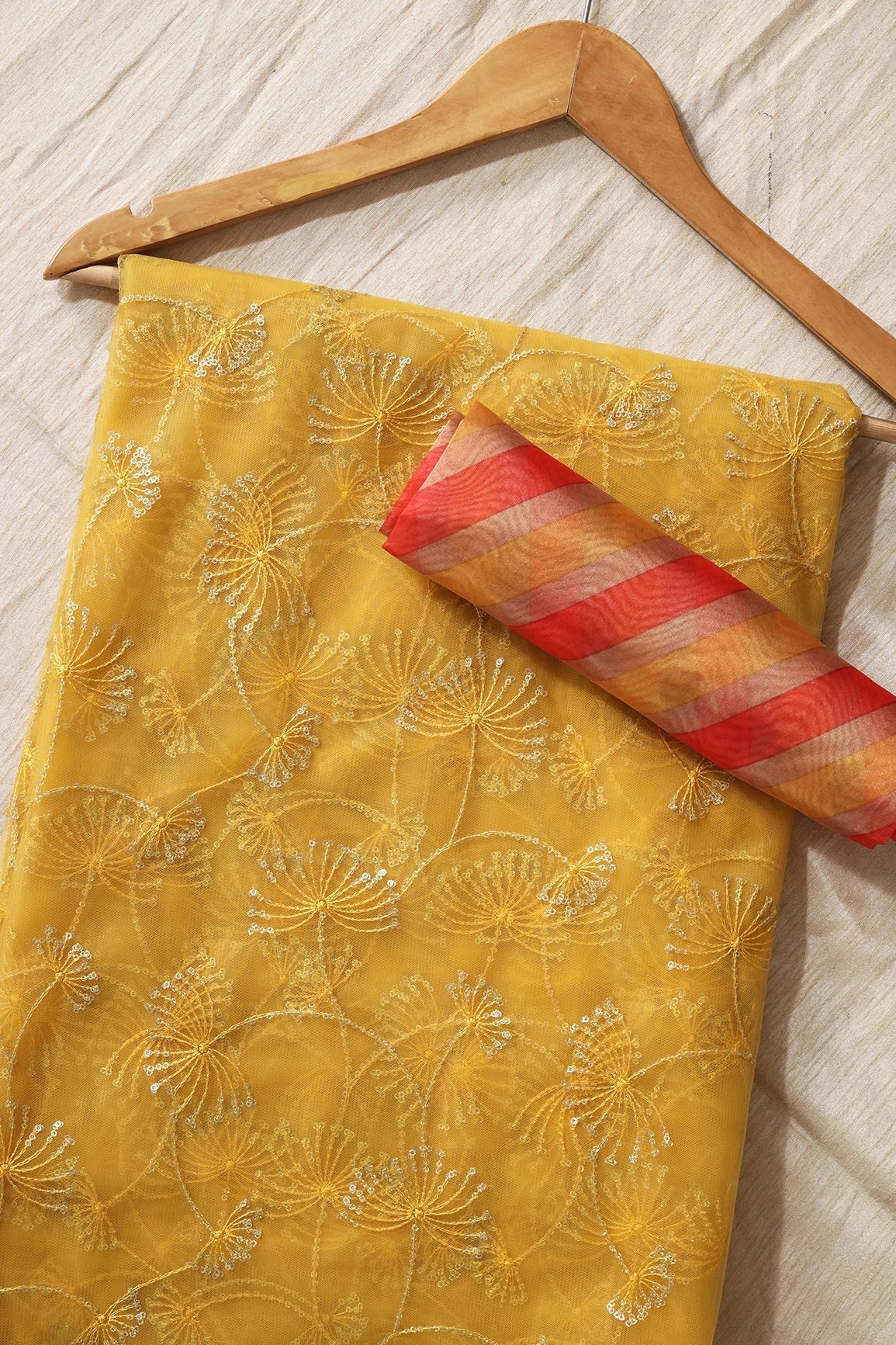 Yellow And Orange Saree set (2 Piece) - doeraa