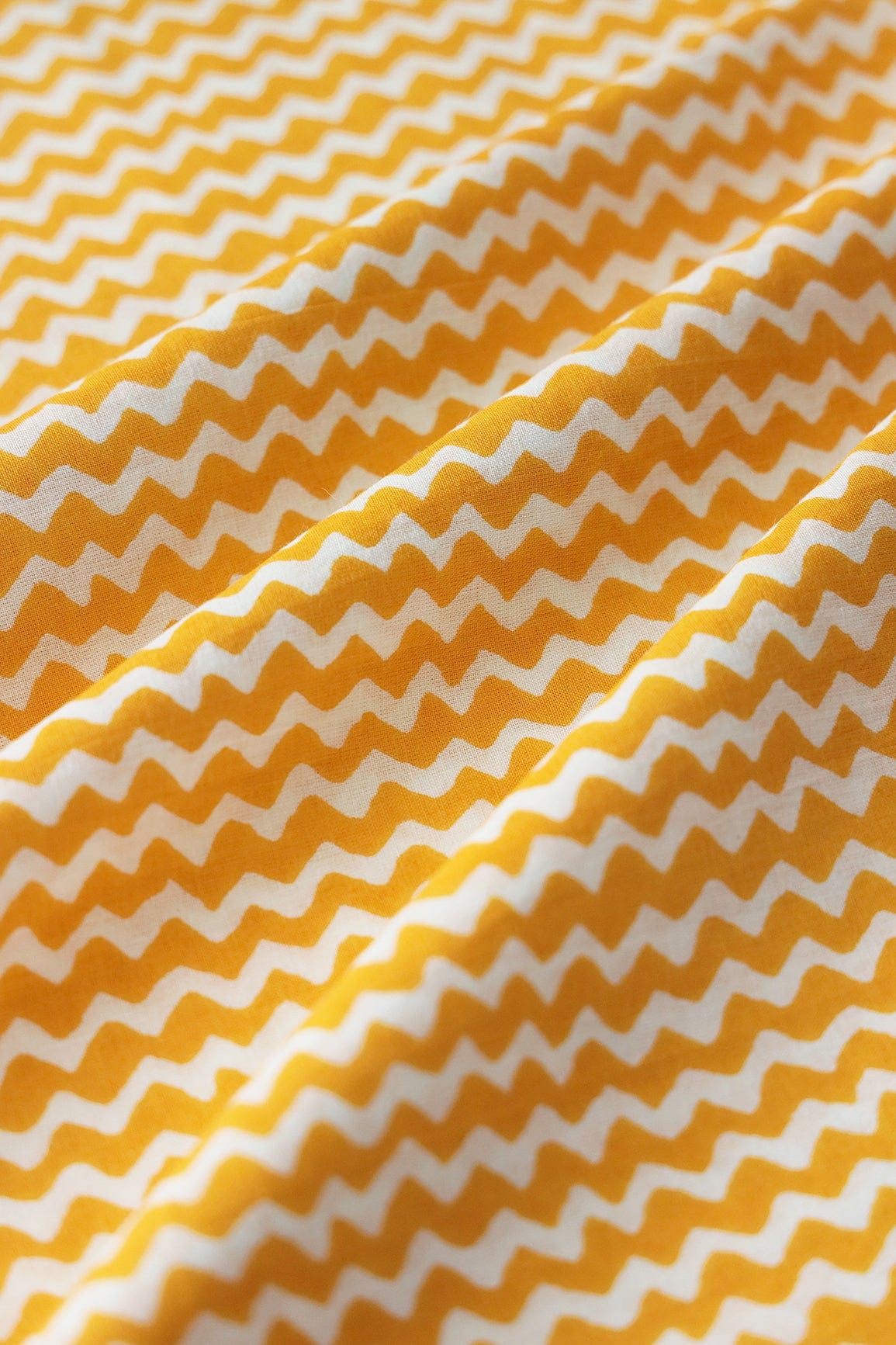 Yellow And White Chevron Print On Pure Cotton Fabric - doeraa