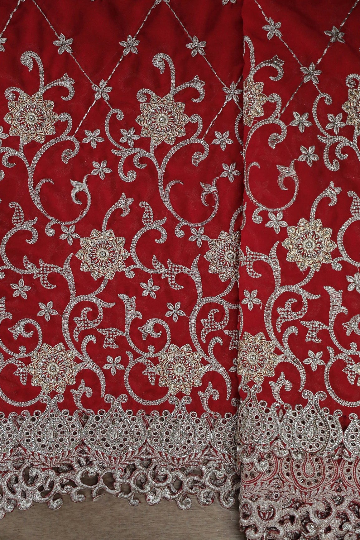 doeraa Embroidery Fabrics Big Width''56'' Gold And Silver Zari Floral Embroidery Work On Red Georgette Fabric With Border