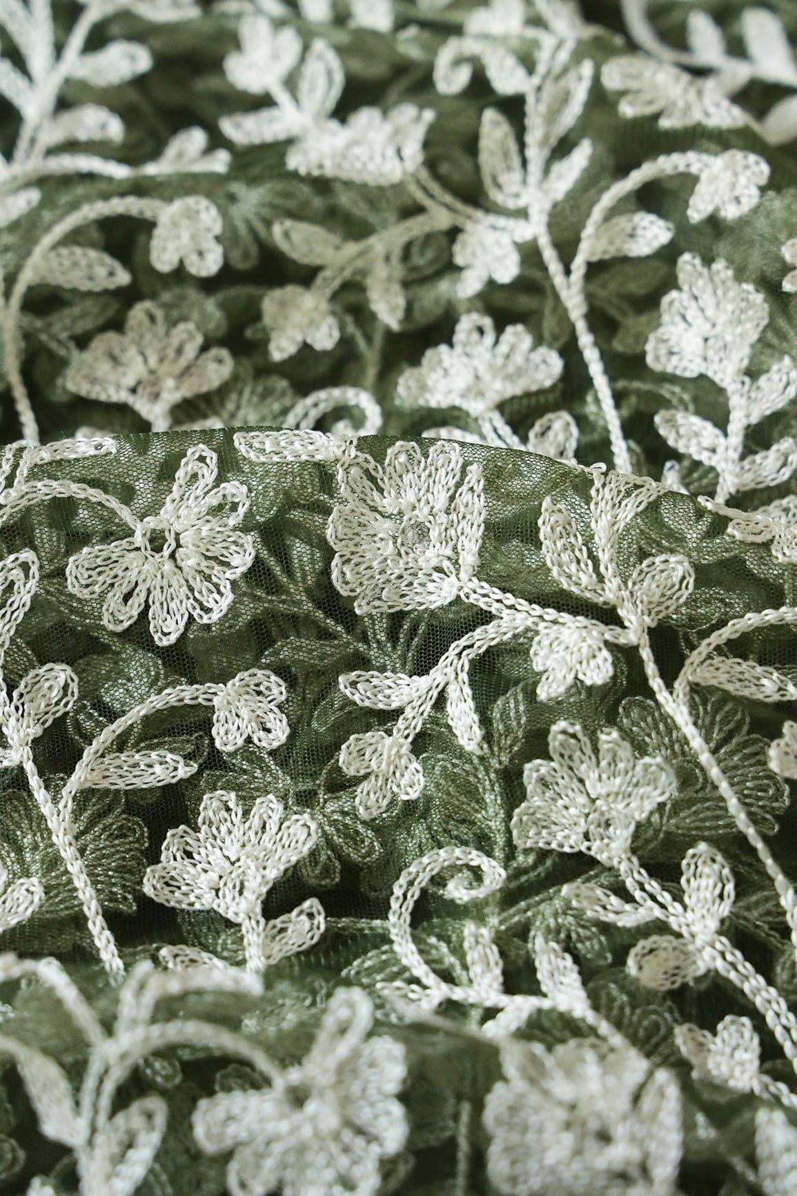doeraa Embroidery Fabrics Beautiful White Thread Floral Embroidery On Dark Olive Soft Net Fabric