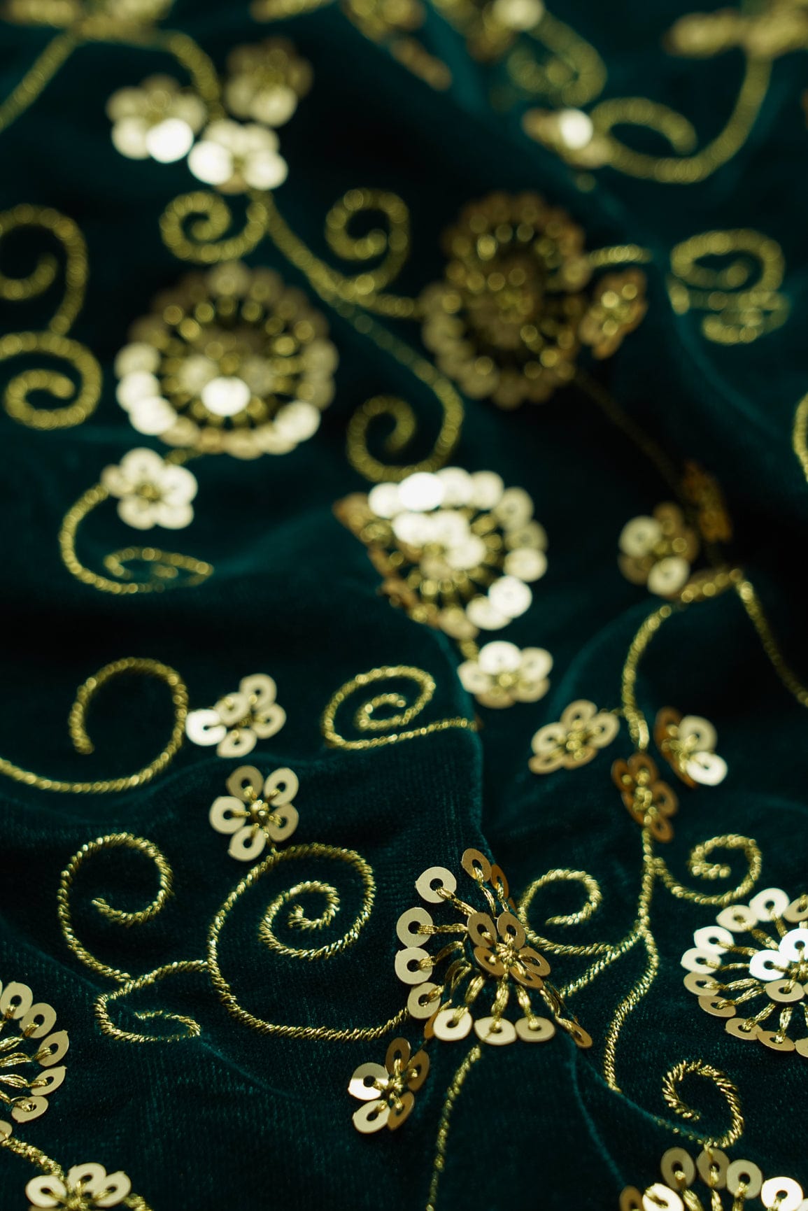 doeraa Embroidery Fabrics Gold Sequins With Gold Thread Embroidery On Bottle Green Velvet