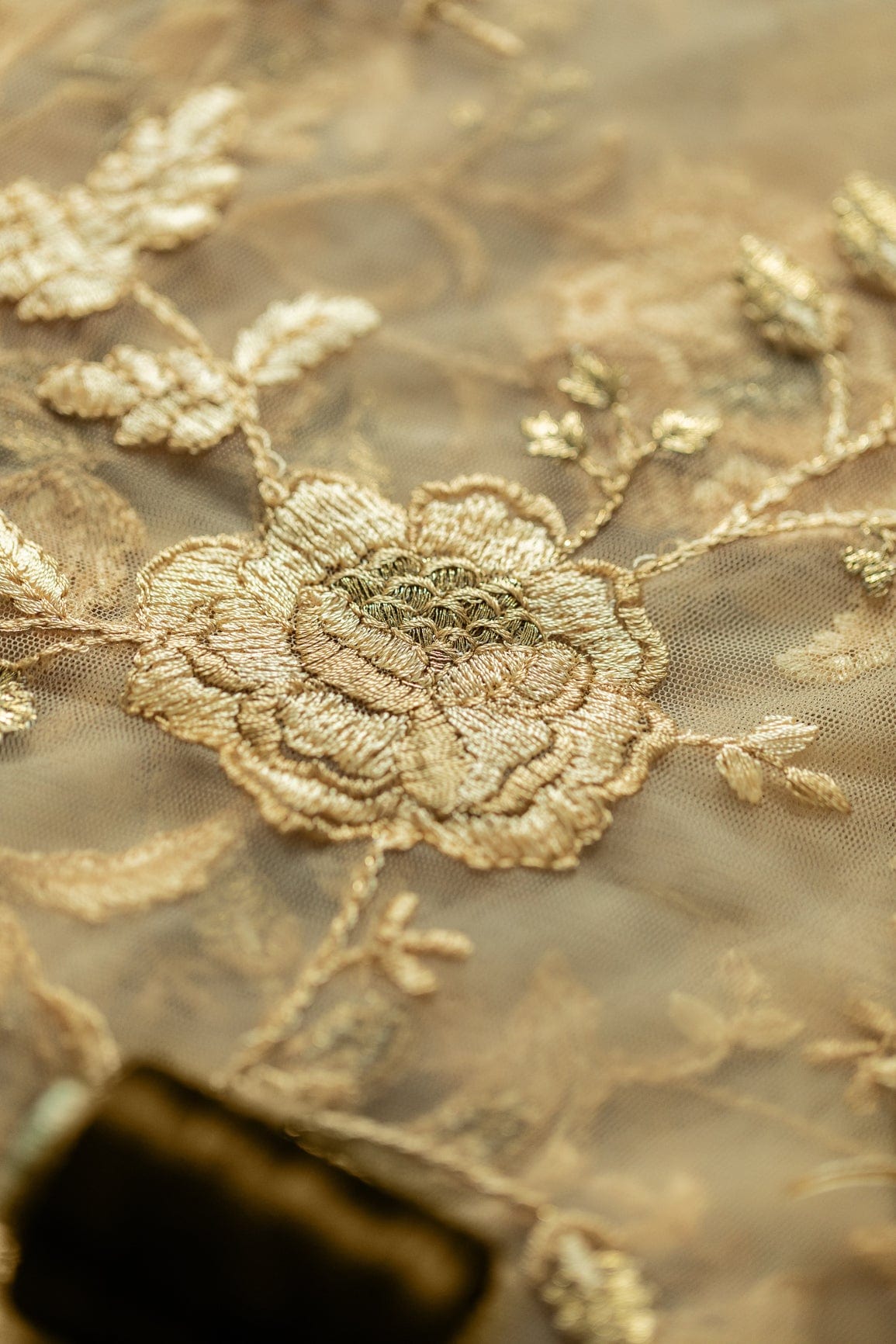 doeraa Embroidery Fabrics Heavy Floral Thread Work Embroidery On Beige Soft Net Fabric