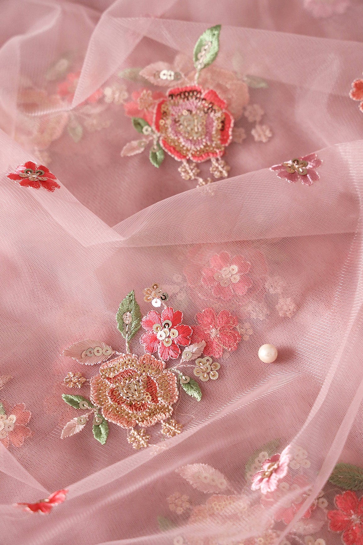 doeraa Embroidery Fabrics Multi Thread With Gold Sequins Small Floral Embroidery On Dusty Pink Soft Net Fabric