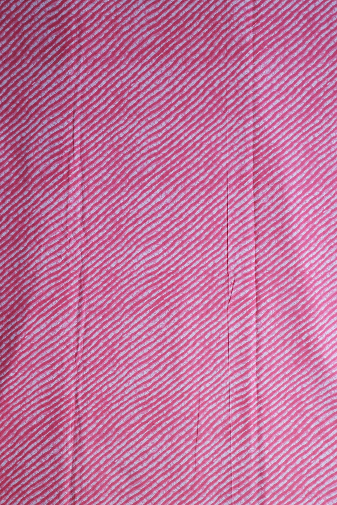 Pink Stripes Print On White Pure Cotton Fabric - doeraa