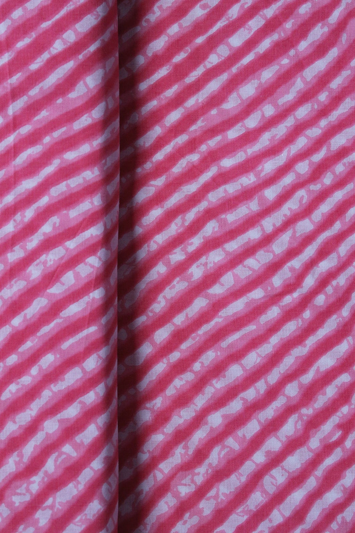 Pink Stripes Print On White Pure Cotton Fabric - doeraa