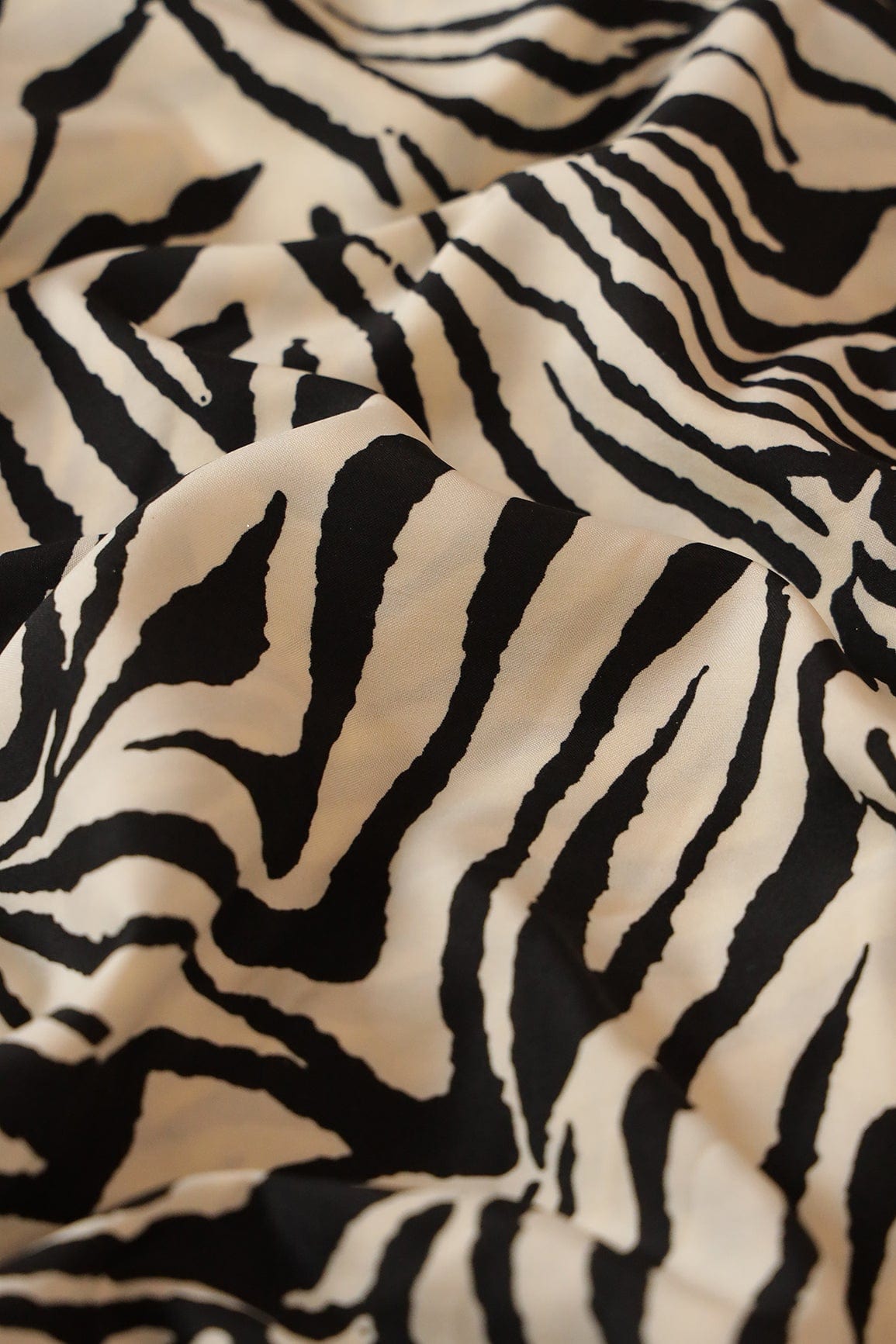 doeraa Prints Big Width "56" Black Animal Digital Print On White Crepe Satin Fabric