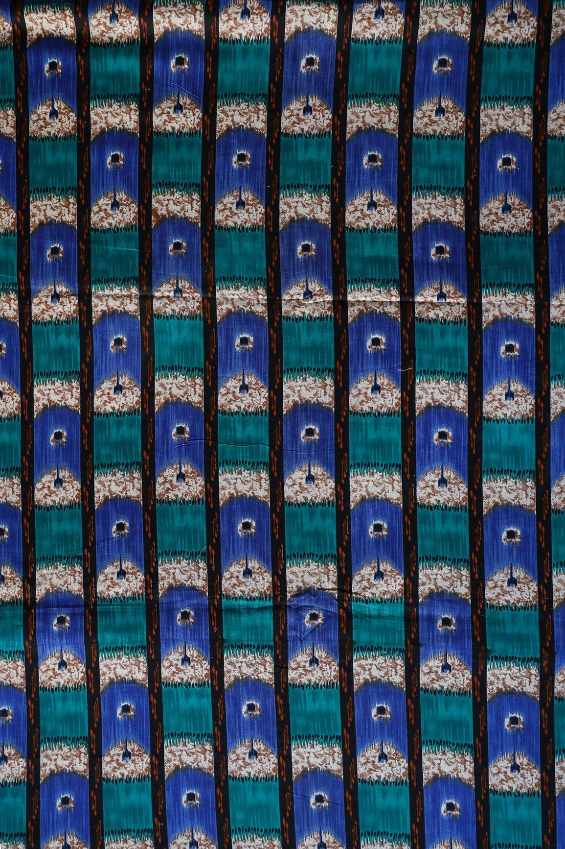 doeraa Prints Blue And Teal Geometric Pattern Digital Print On Cotton Fabric