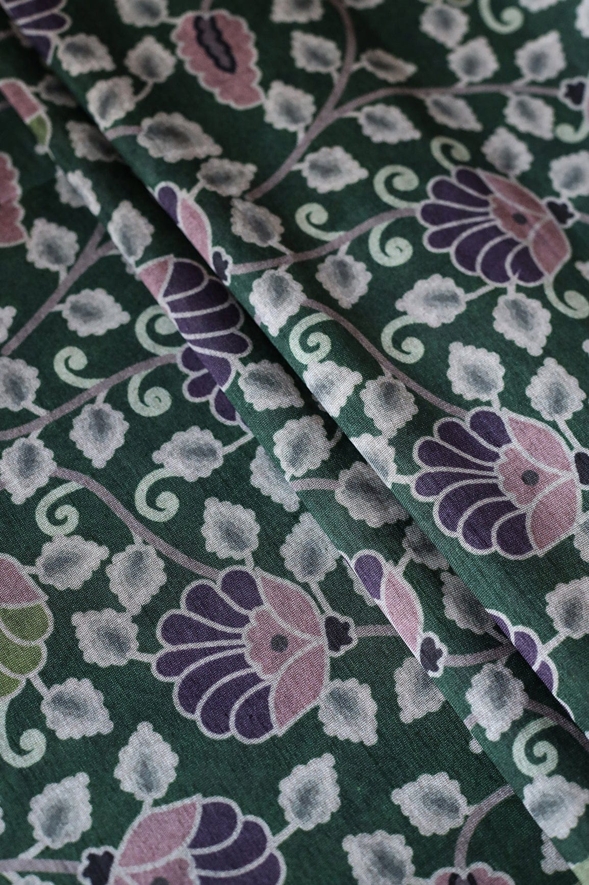 doeraa Prints Bottle Green Floral Pattern Digital Print On Mulberry Silk Fabric With Border