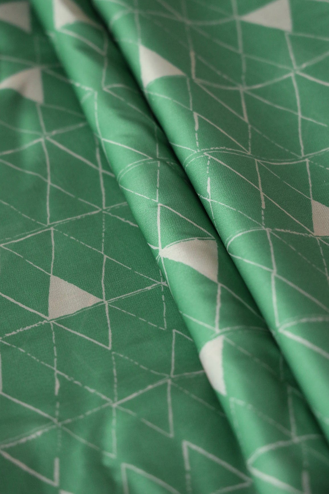 doeraa Prints Green And Cream Geometric Pattern Digital Print On Georgette Satin Fabric