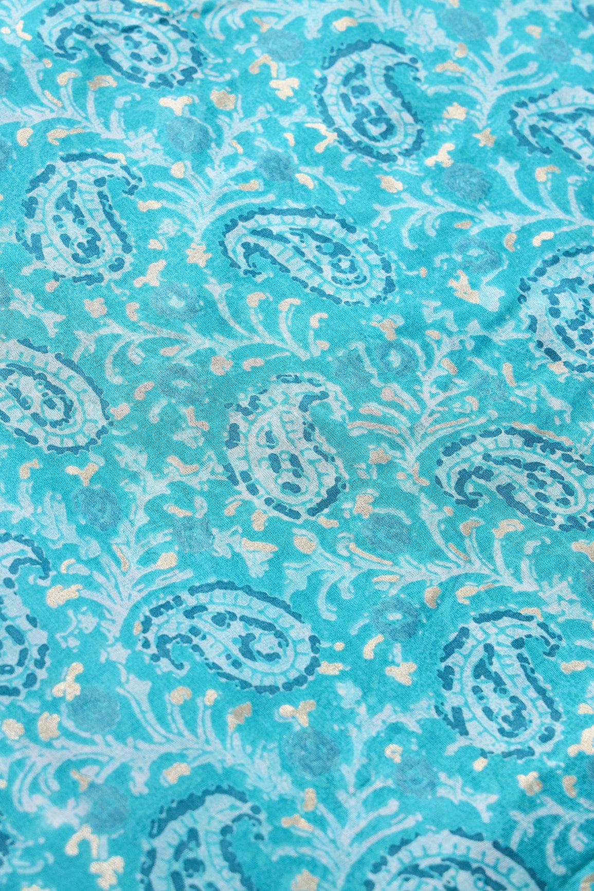 doeraa Prints Turquoise Paisley Pattern With Foil Print On Pure Mul Cotton Fabric