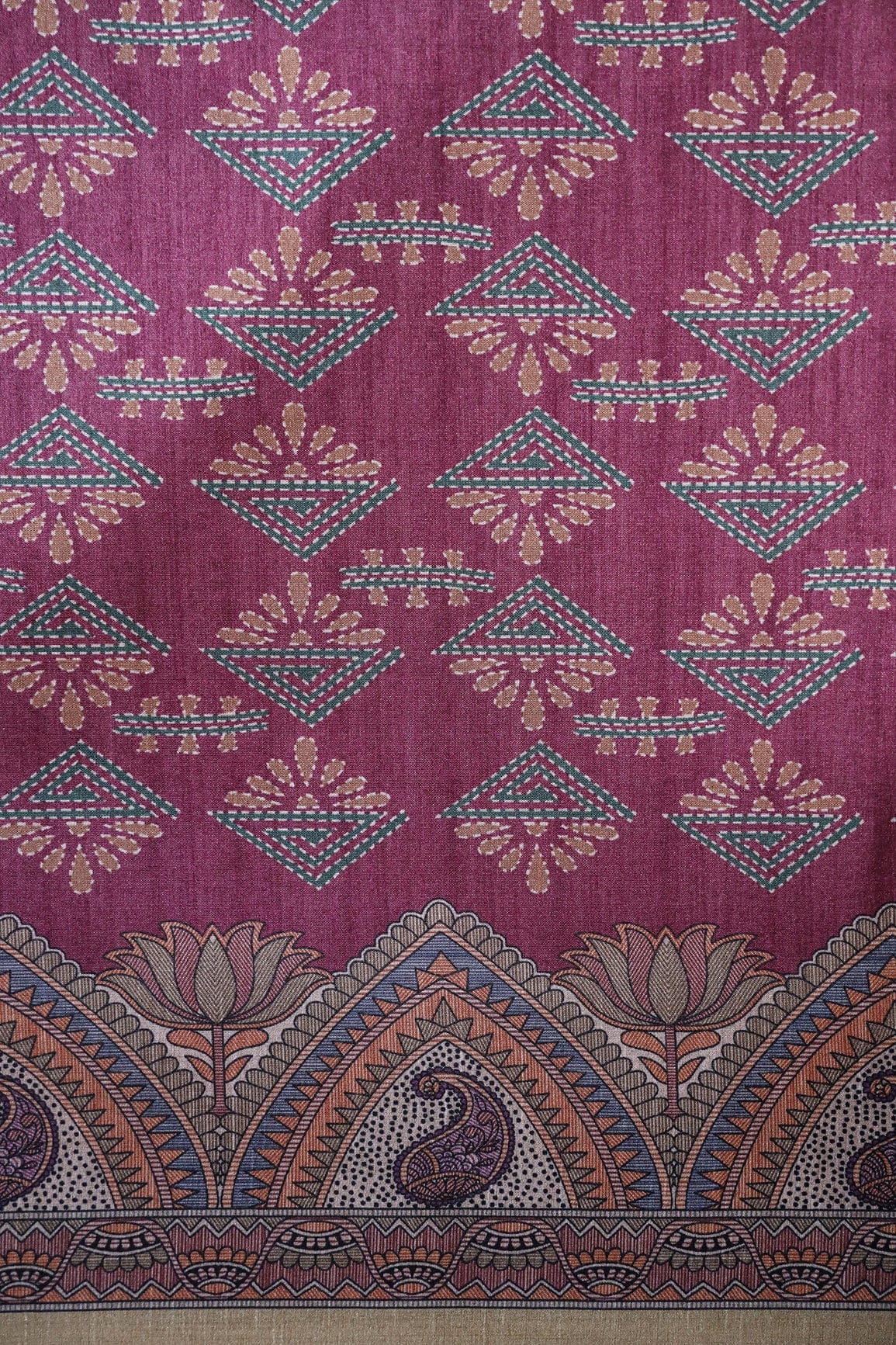 doeraa Prints Wine Geometric Pattern Digital Print On Mulberry Silk Fabric With Border