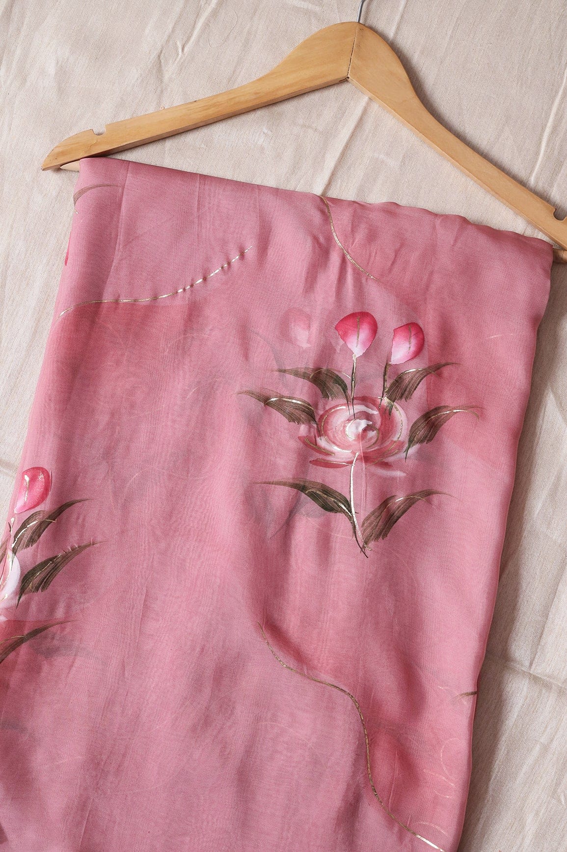 Beautiful Floral Hand Painted With Foil Work On Pink Pure Organza Saree ( 5.5 Meters) - doeraa