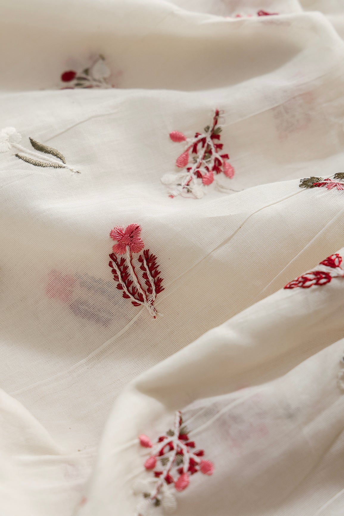 Beautiful Multi Thread Leafy Embroidery Work On Off White Organic Cotton Fabric - doeraa