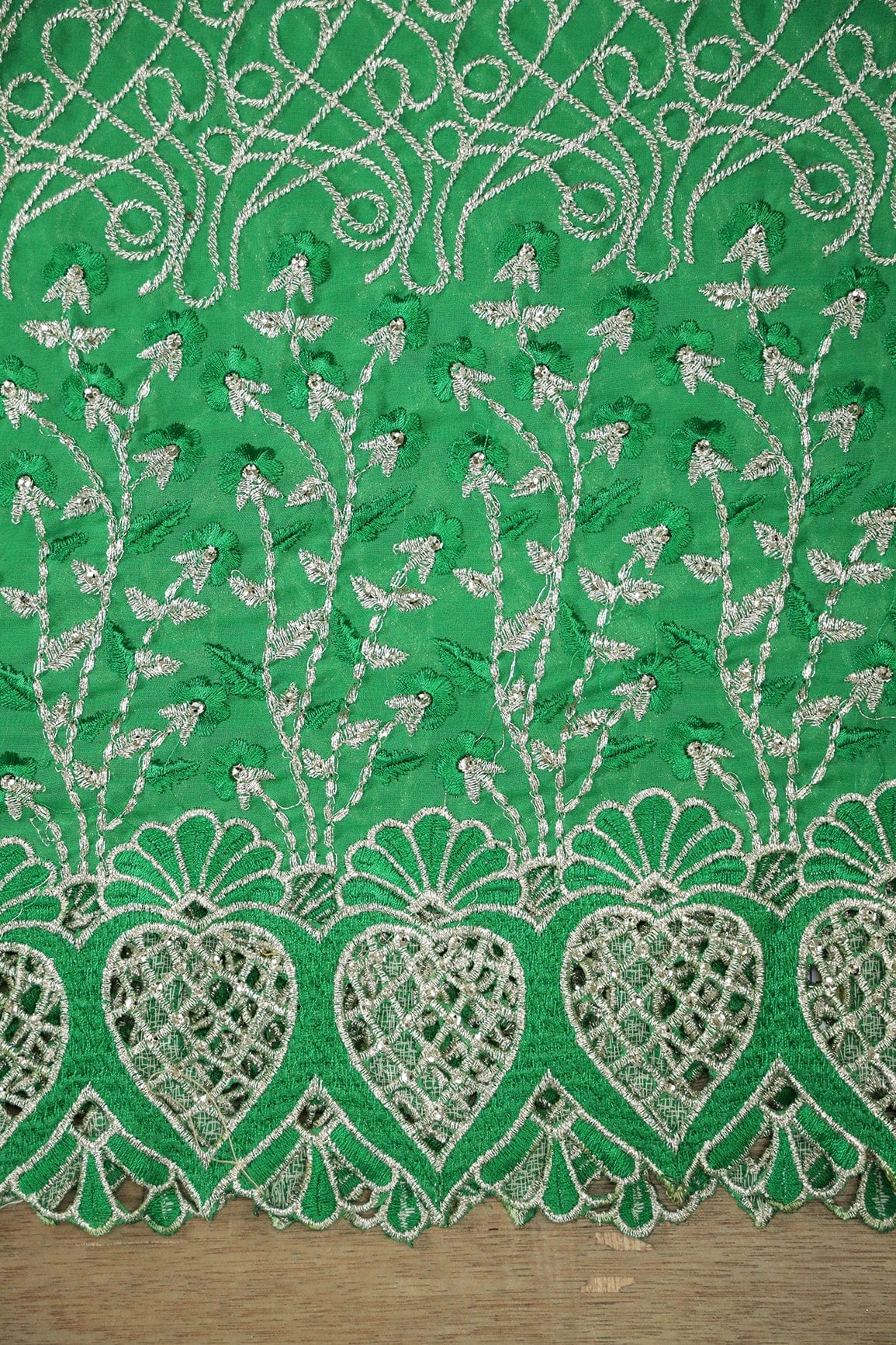 Big Width''56'' Green Thread With Zari Floral Embroidery Work On Green Georgette Fabric With Border - doeraa