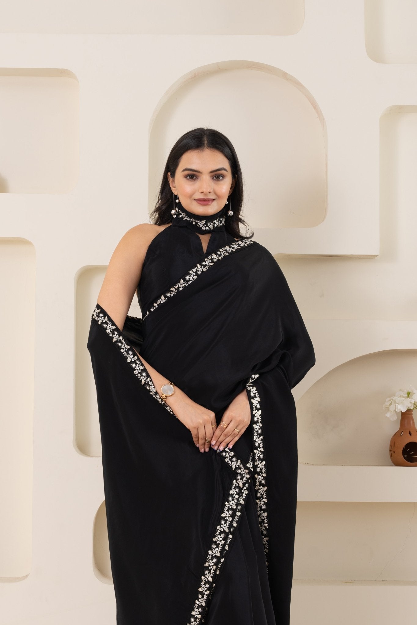 Black Pure Viscose Crepe Saree Set With Border (Saree With Blouse Piece) - doeraa