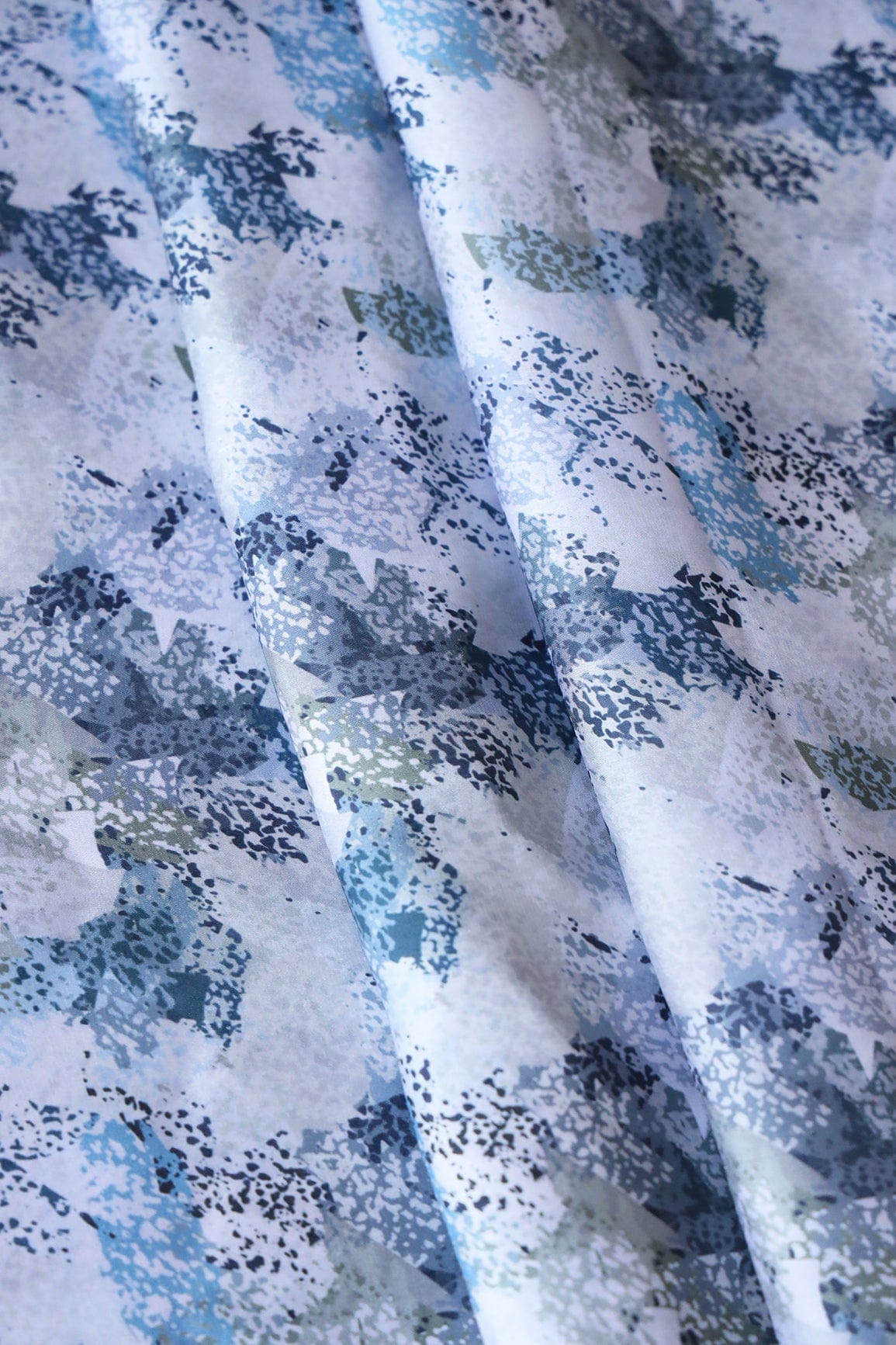 Blue Abstract Pattern Digital Print On White Georgette Satin Fabric - doeraa
