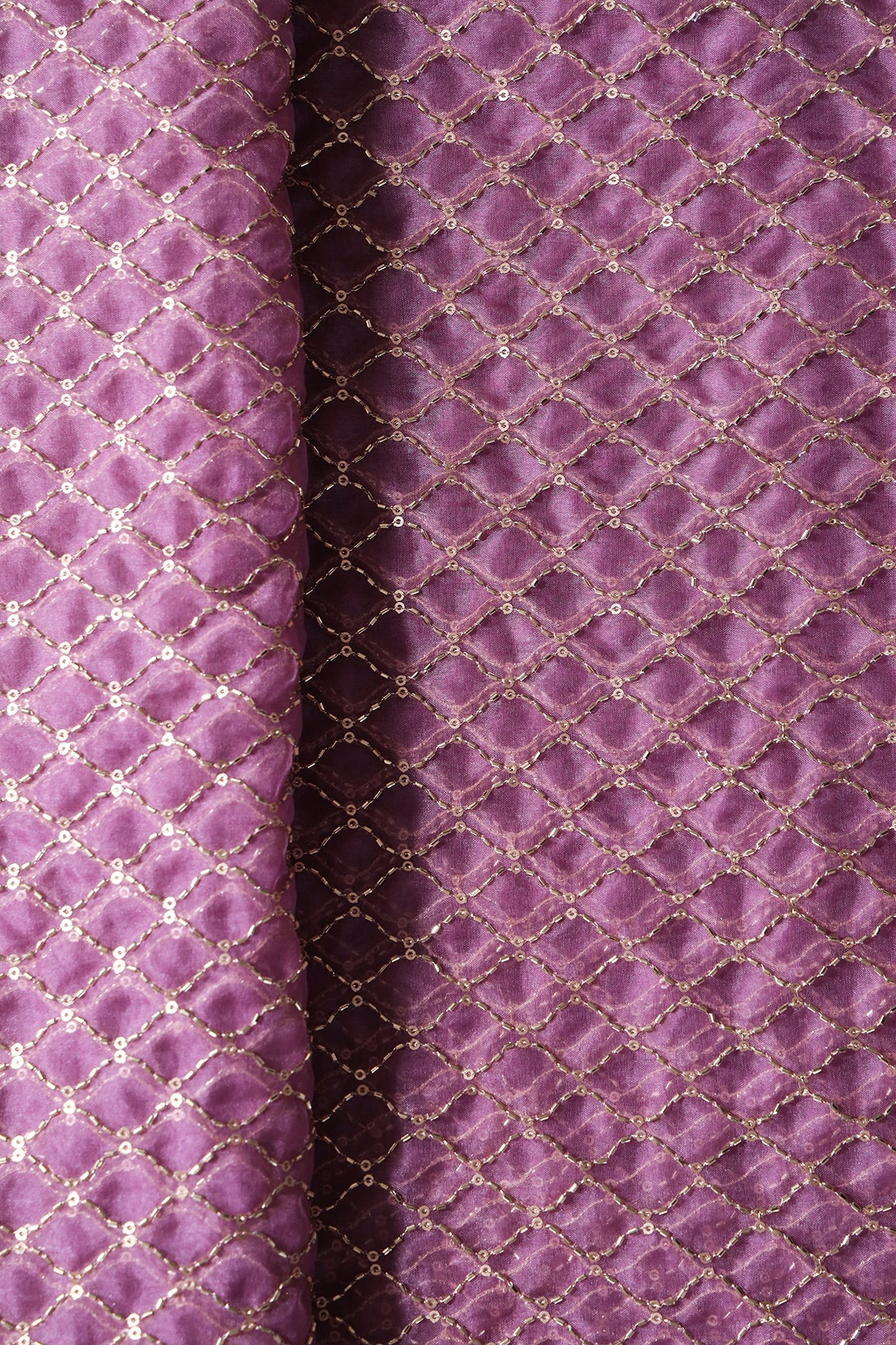 Cut Dana Beads Beautiful Ogee Embroidery On Lavender Organza Fabric - doeraa