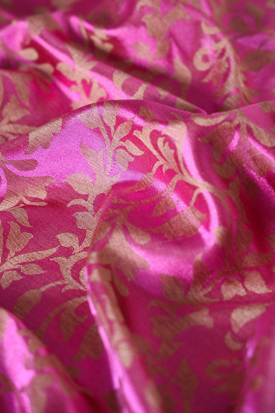 Fuchsia Leafy Silk Satin Jute Banarasi Jacquard Fabric - doeraa