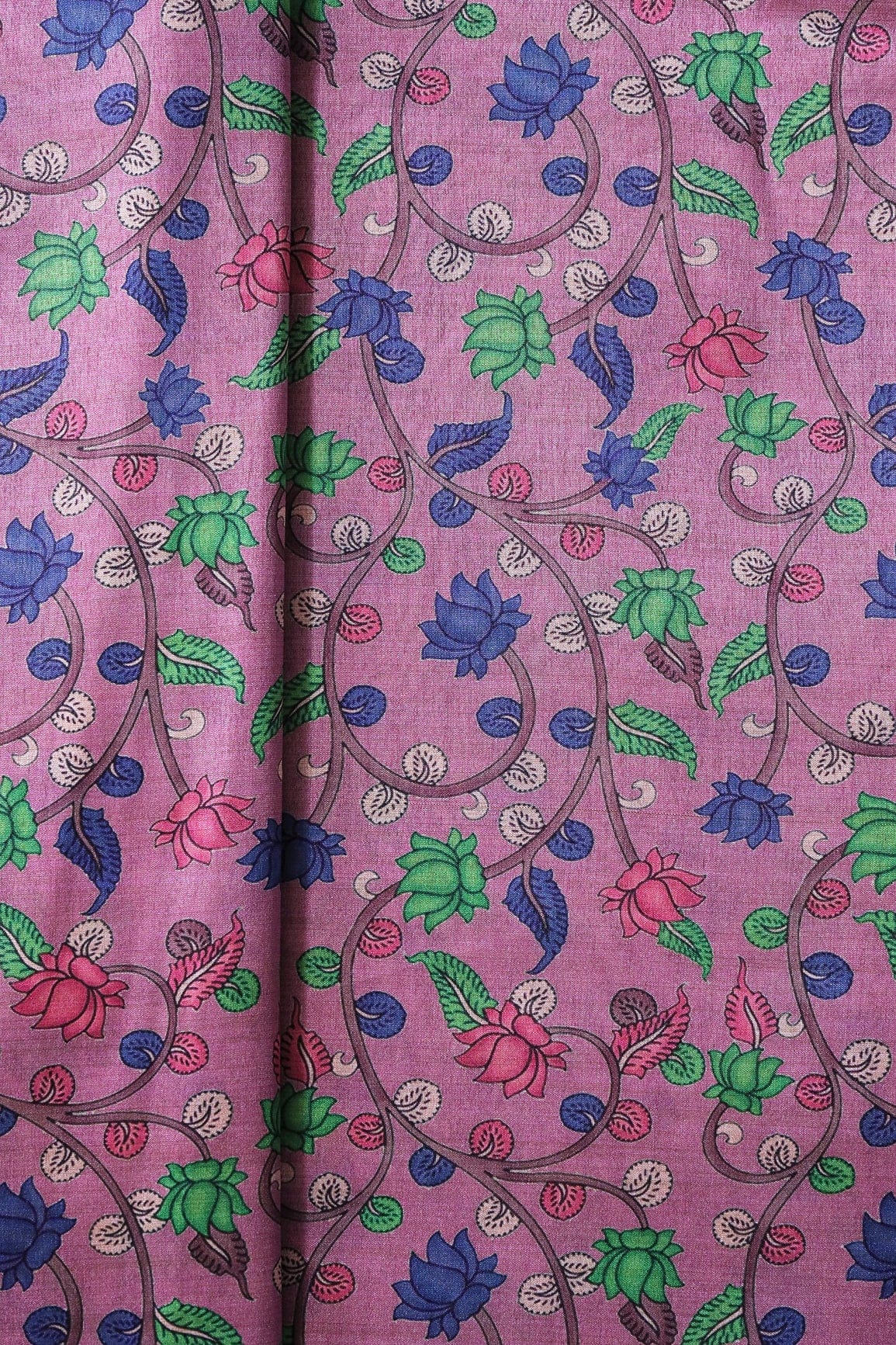 Green And Blue Color Floral Pattern Digital Print On Lilac Mulberry Silk Fabric - doeraa