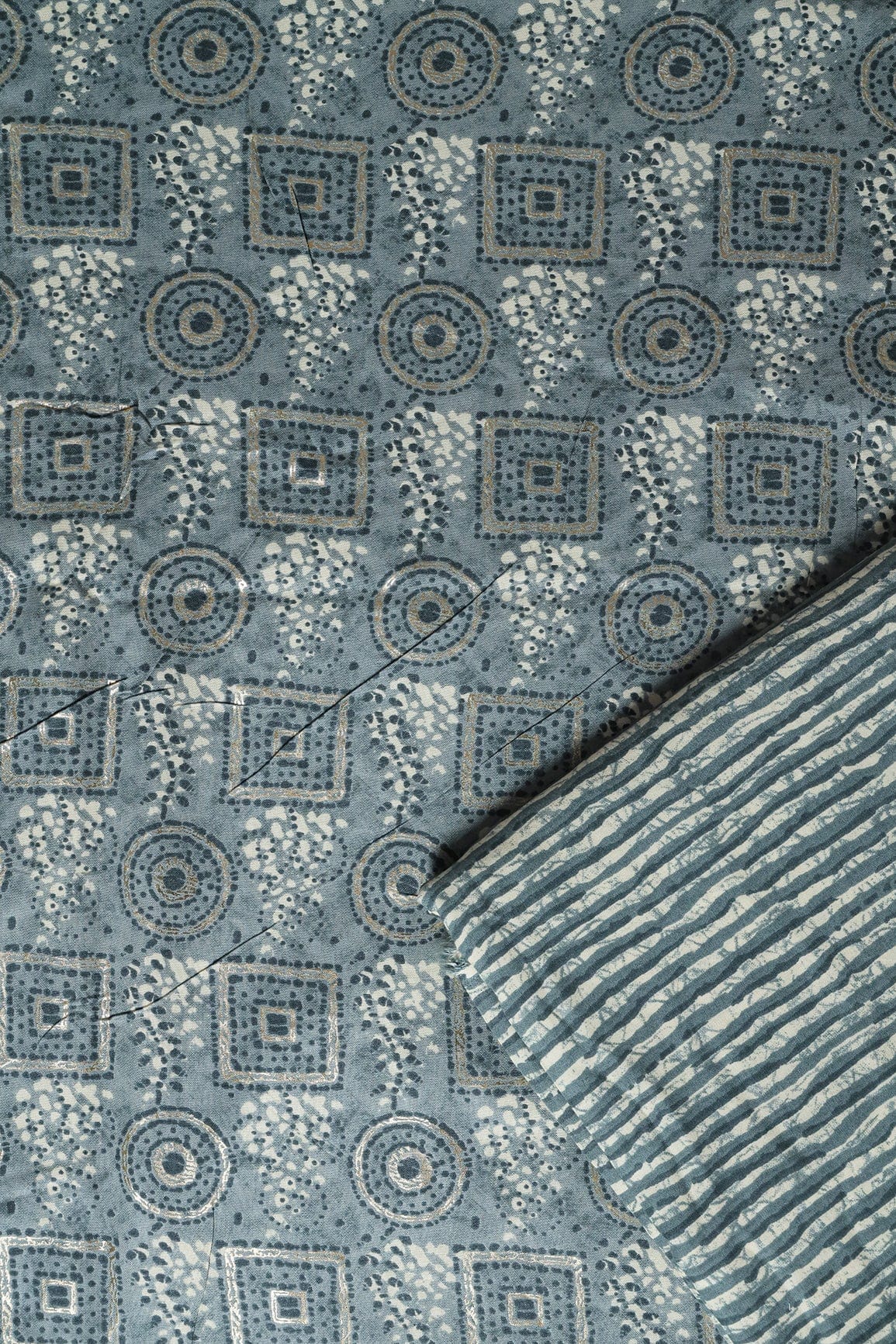 Grey And Cream Pure Rayon Unstitched Suit (2 Piece) - doeraa