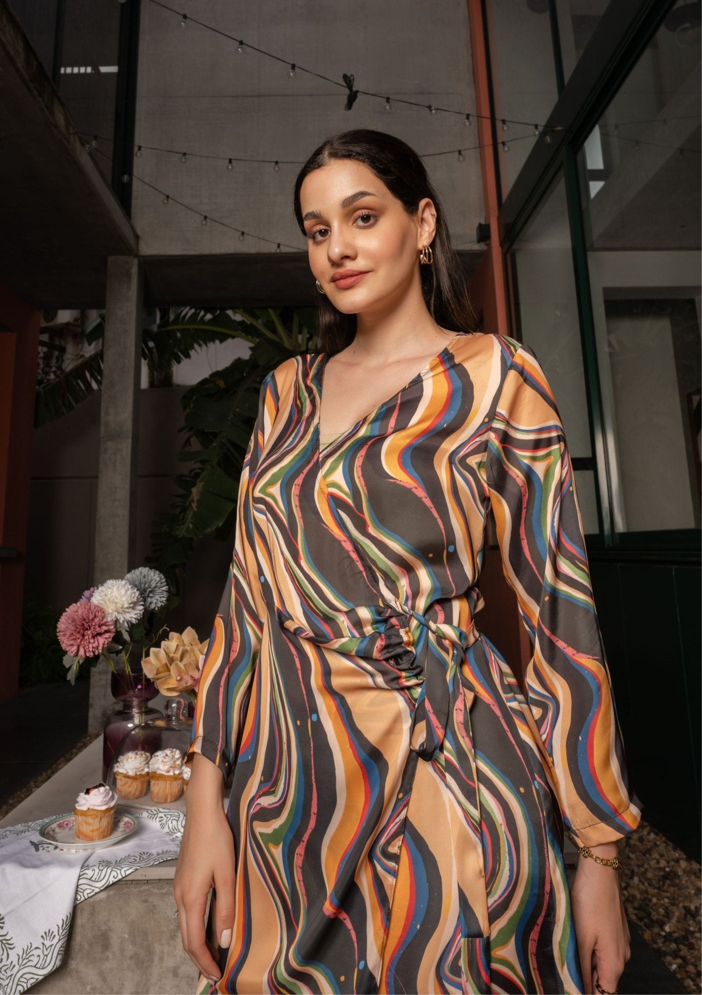 Inara Abstract Satin Wrap Dress - doeraa