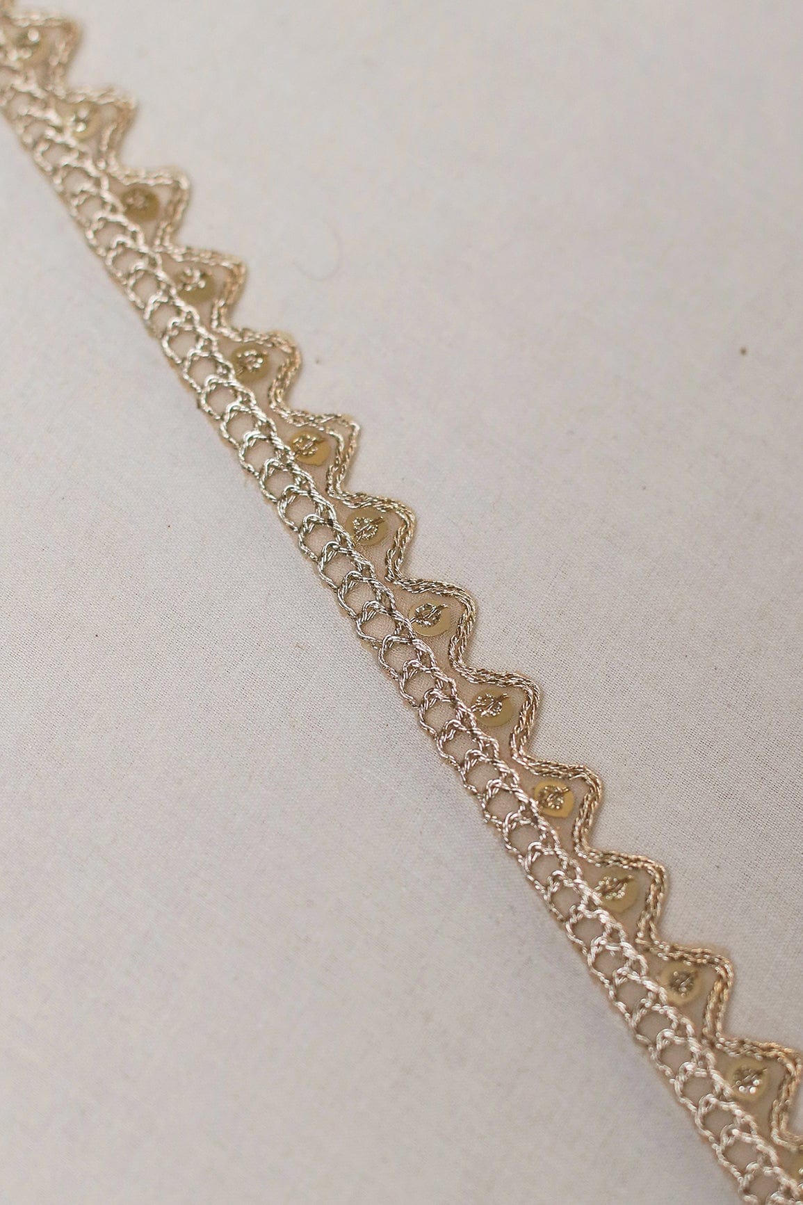 doeraa Laces Gold Zari With Sequins Embroidered Lace (9 Meters)