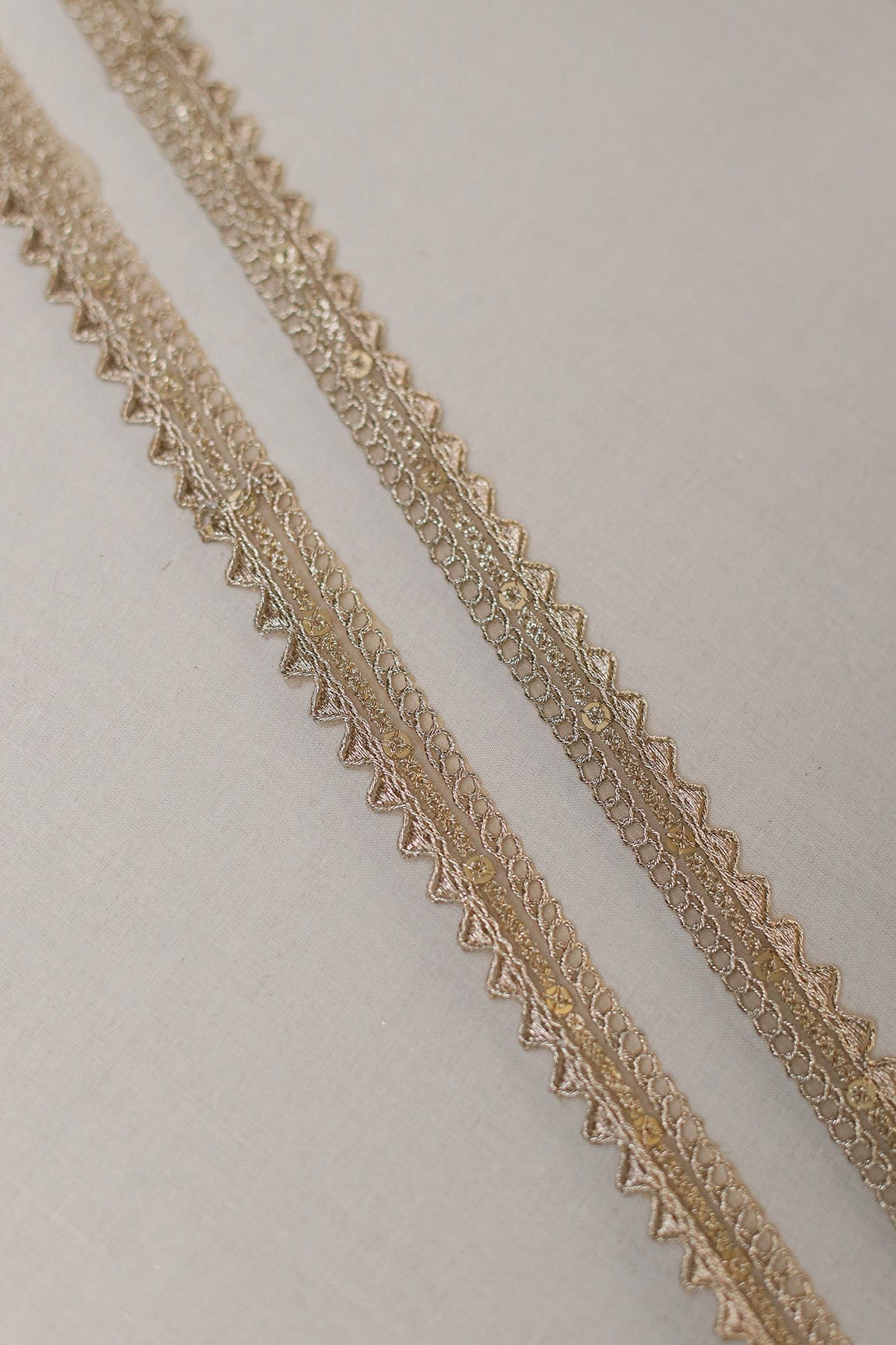 doeraa Laces Gold Zari With Sequins Embroidered Lace (9 Meters)