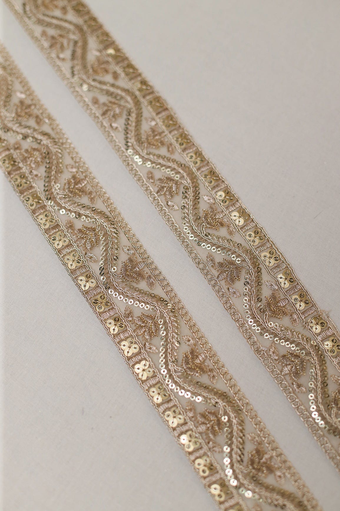 doeraa Laces Gold Zari With Sequins Wavy Embroidered Lace (9 Meters)