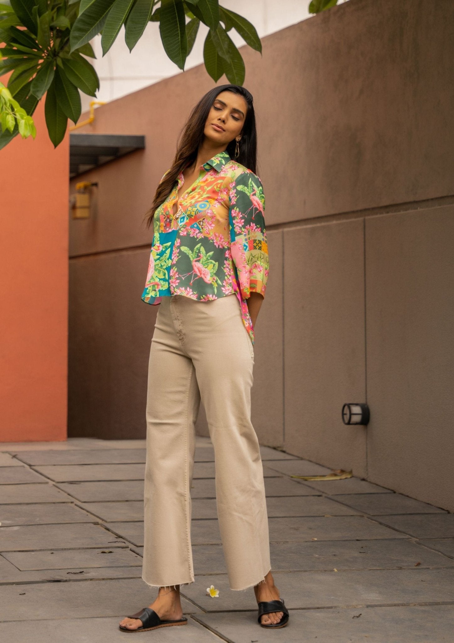 Lea Botanical Patch Print Satin Crop Shirt - doeraa