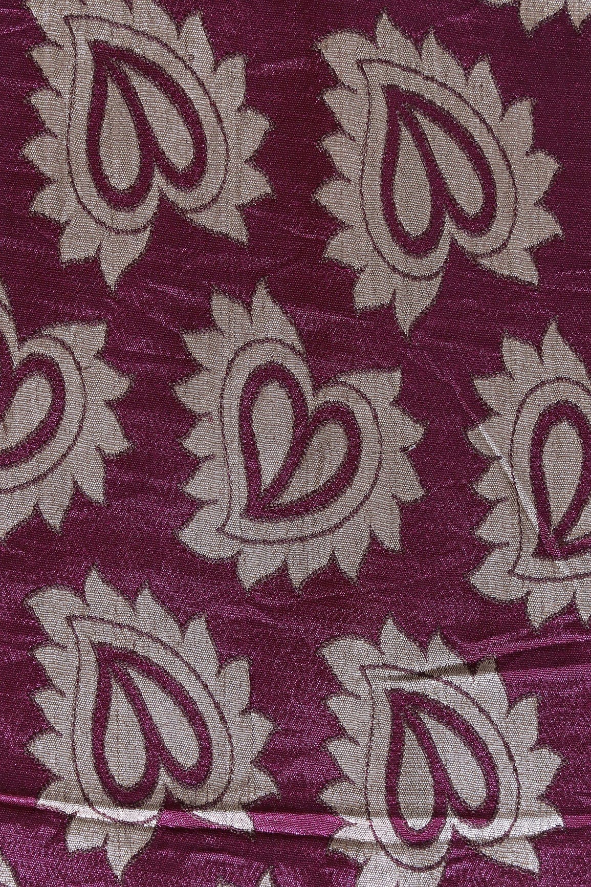 Leafy Magenta Double Cloth Jacquard Banarasi Fabric - doeraa