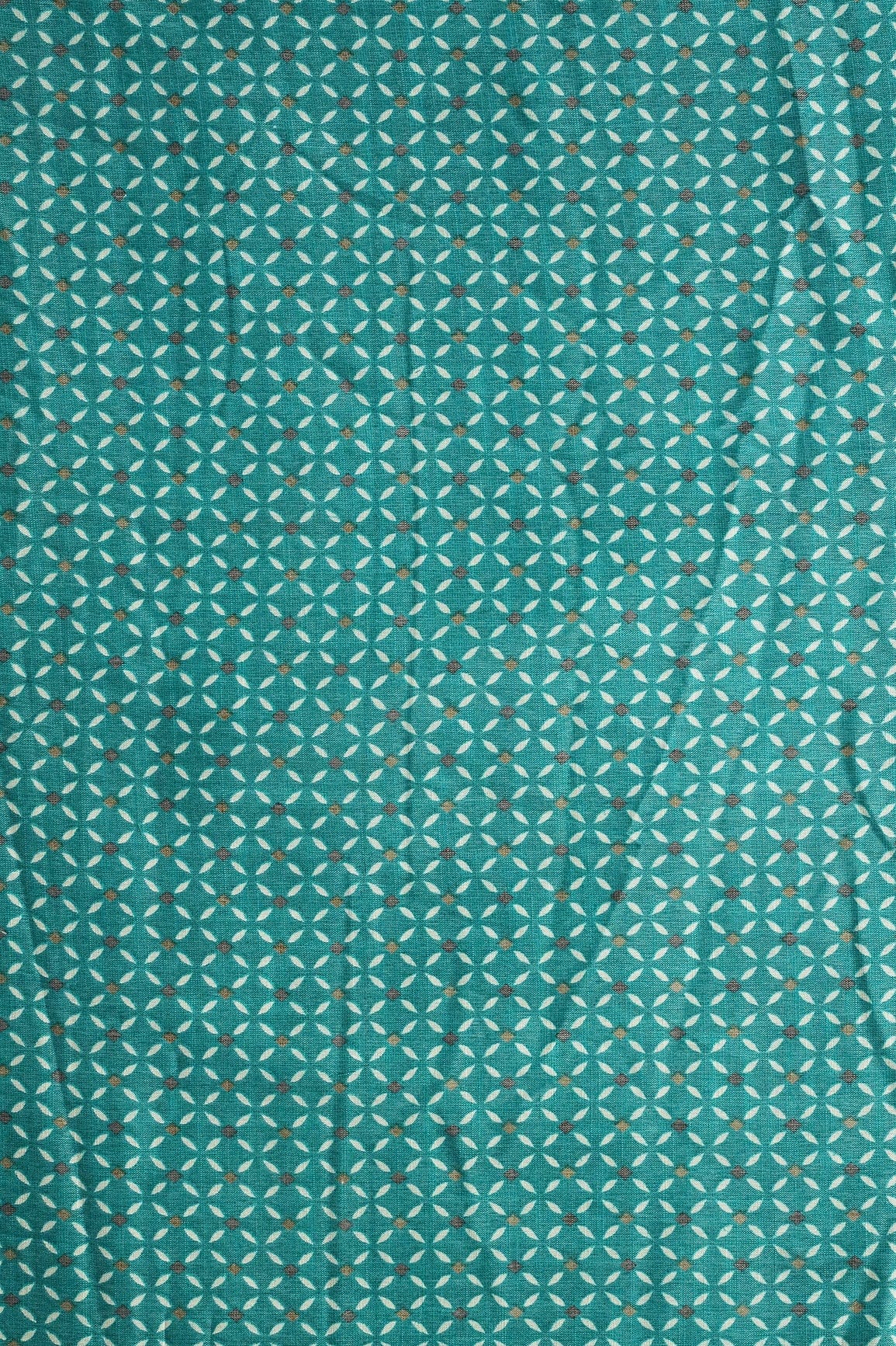 Persian Green And White Geometric Pattern On Pure Rayon Fabric - doeraa