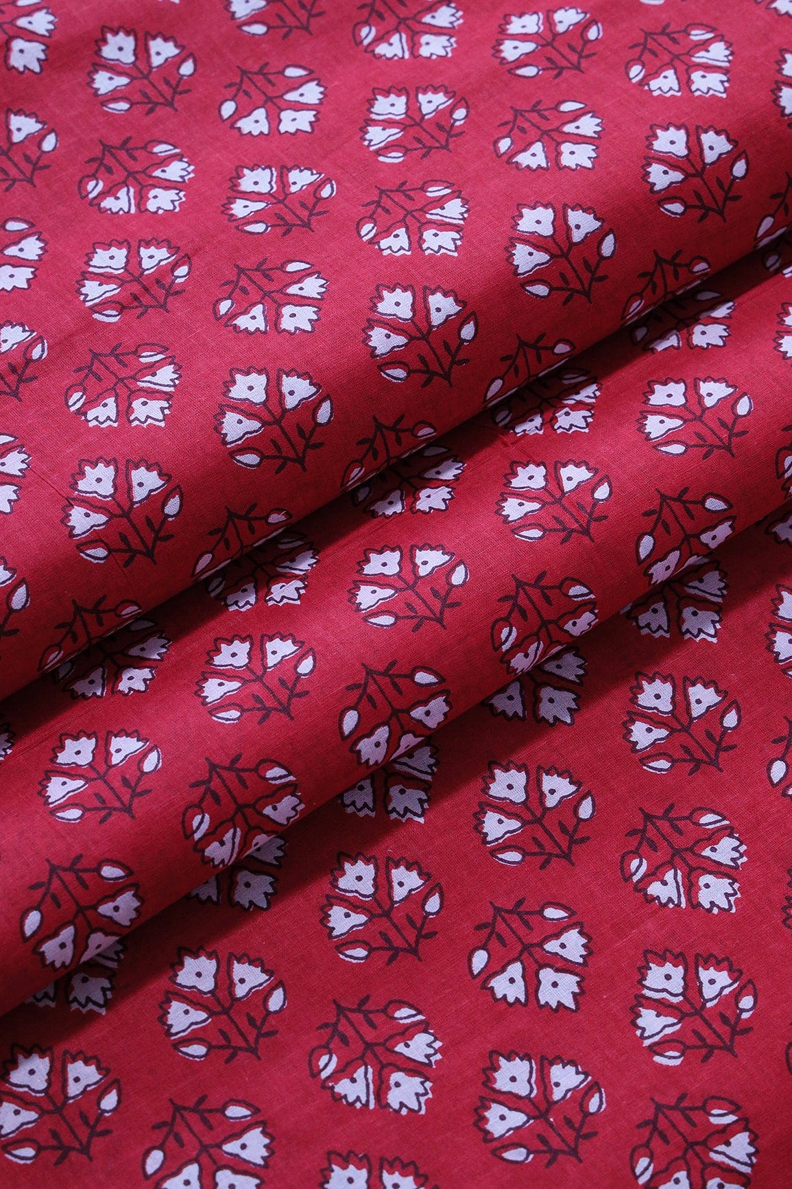 doeraa Prints White Floral Booti Pattern Print On Red Pure Cotton Fabric