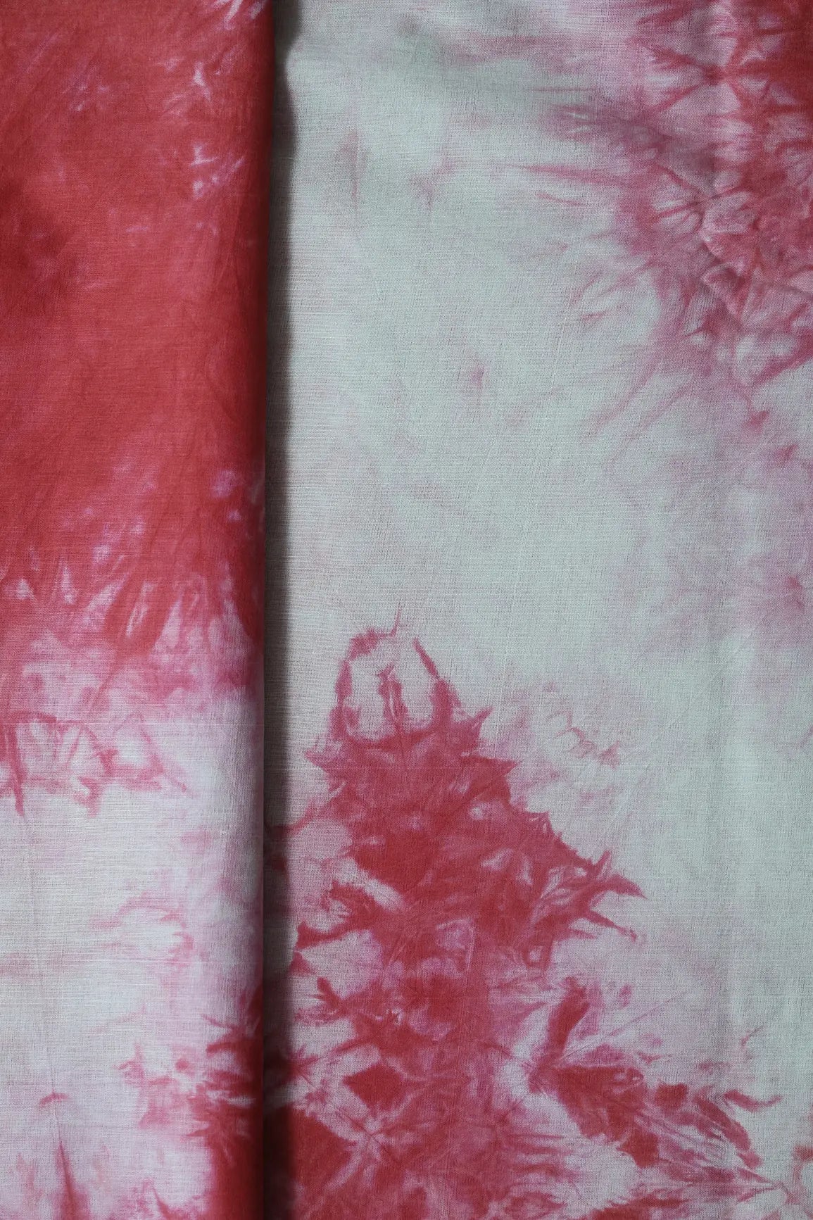 Red And Olive Tie & Dye Shibori Print On Pure Mul Cotton Fabric - doeraa