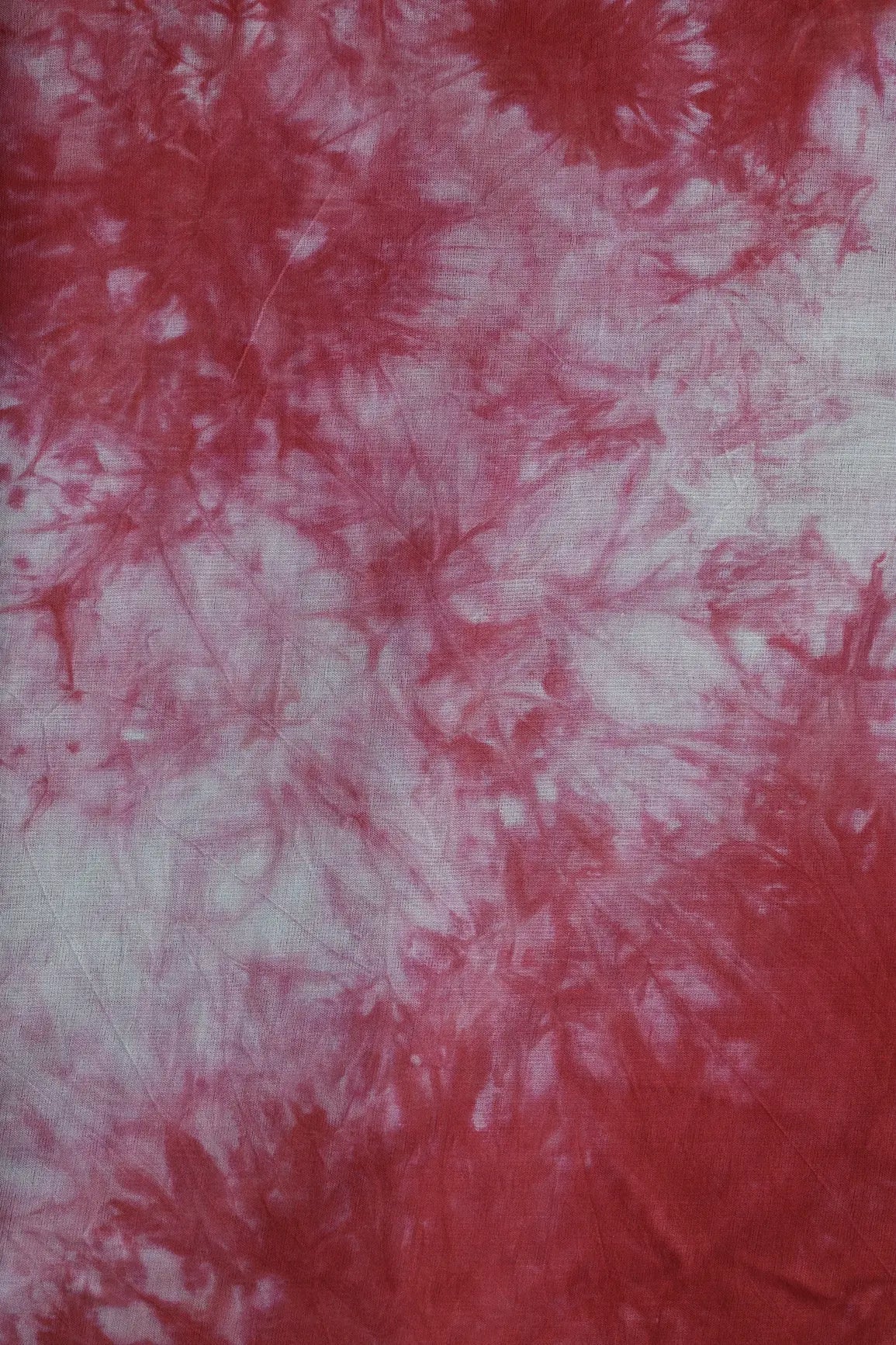 Red And Olive Tie & Dye Shibori Print On Pure Mul Cotton Fabric - doeraa