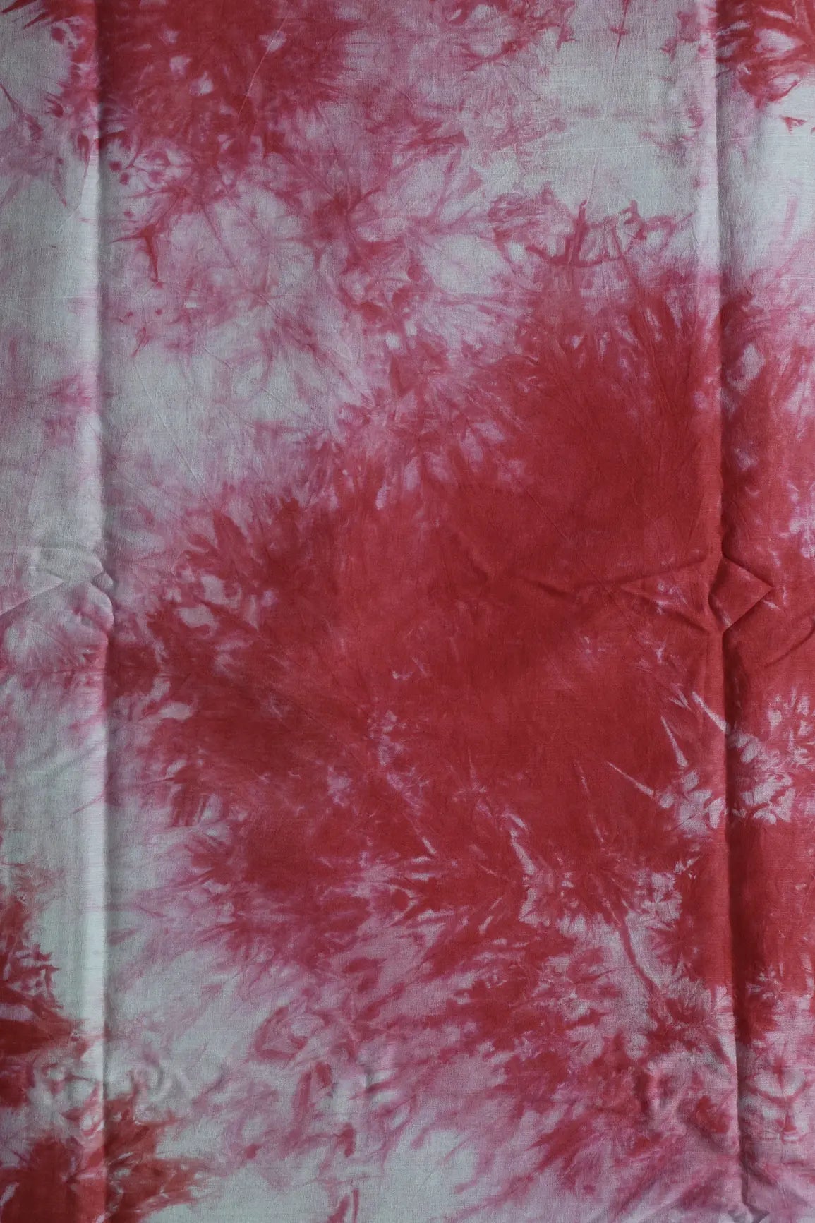 Red And Olive Tie & Dye Shibori Print On Pure Mul Cotton Fabric - doeraa