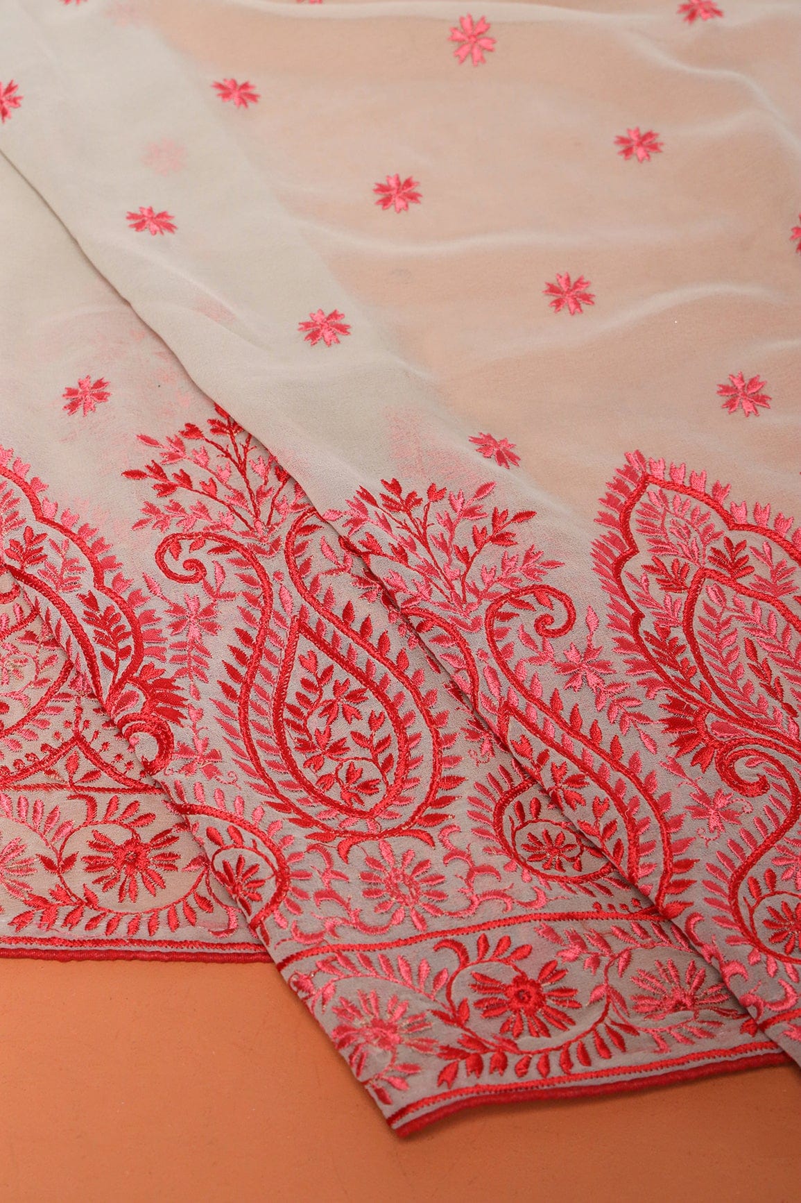 Red And Pink Thread Heavy Traditional Embroidery Work On Light Grey Georgette Dupatta With Border - doeraa
