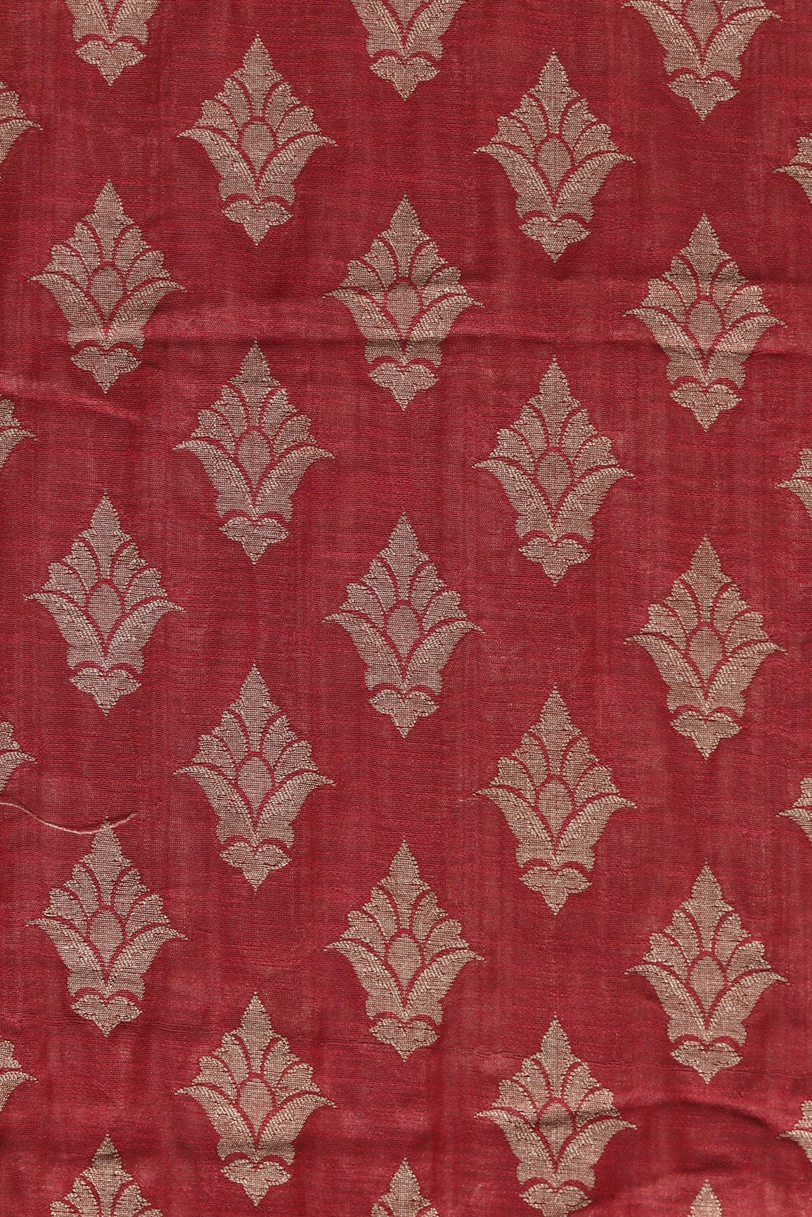 Red Floral Booti Pure Taspa Jute Banarasi Jacquard Fabric - doeraa