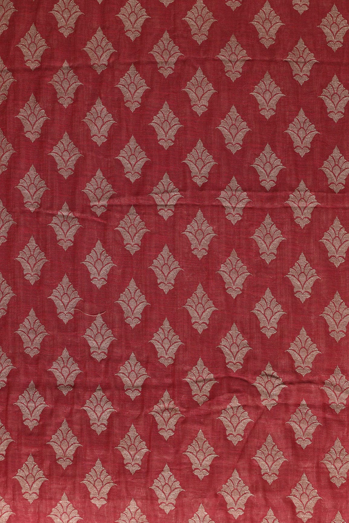 Red Floral Booti Pure Taspa Jute Banarasi Jacquard Fabric - doeraa