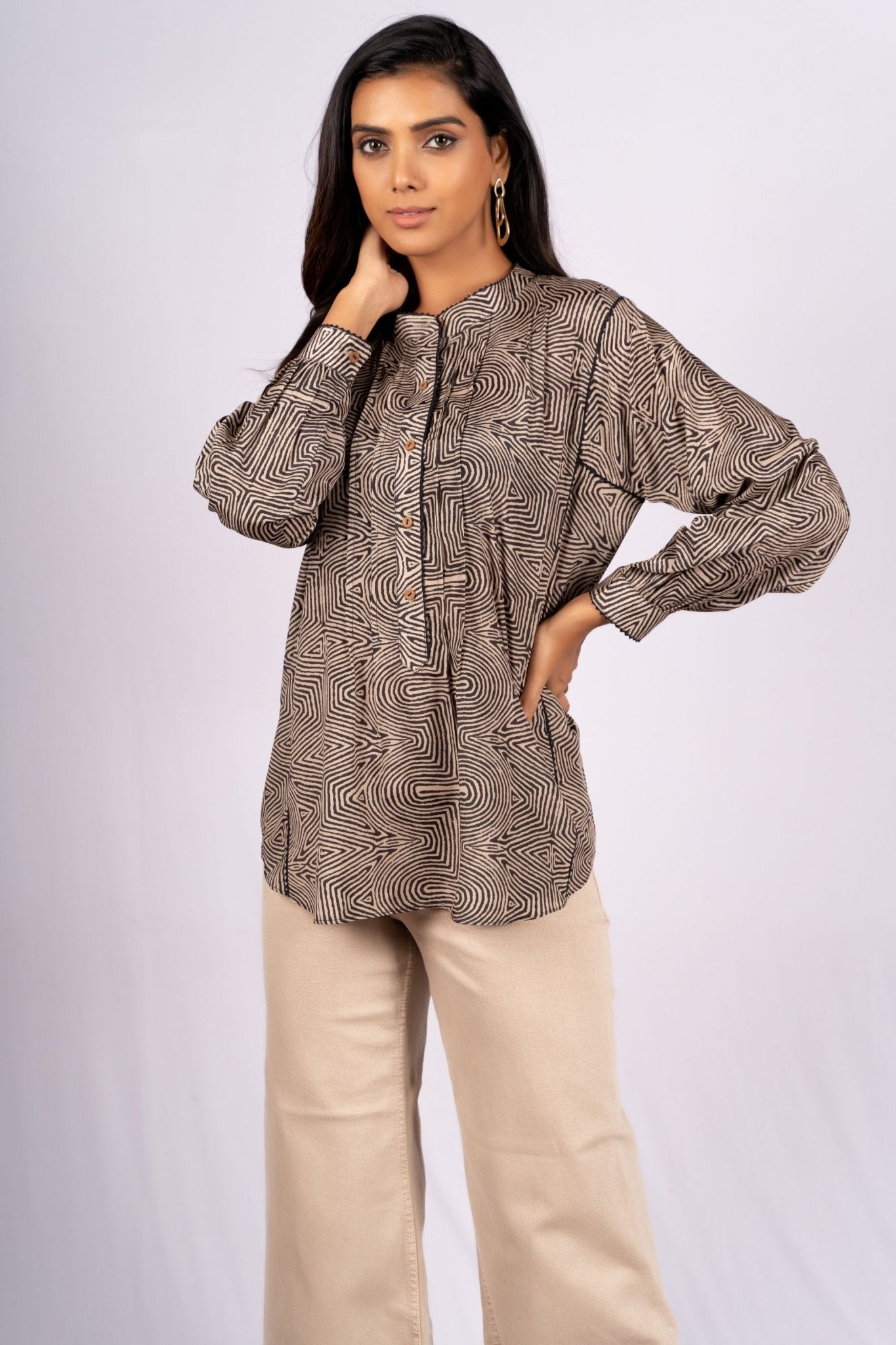 Tunnel Black And Beige Abstract Crepe Top - doeraa