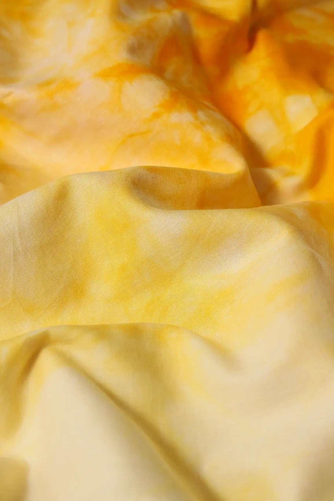 Yellow And Off White Tie & Dye Shibori Print On Pure Cotton Fabric - doeraa