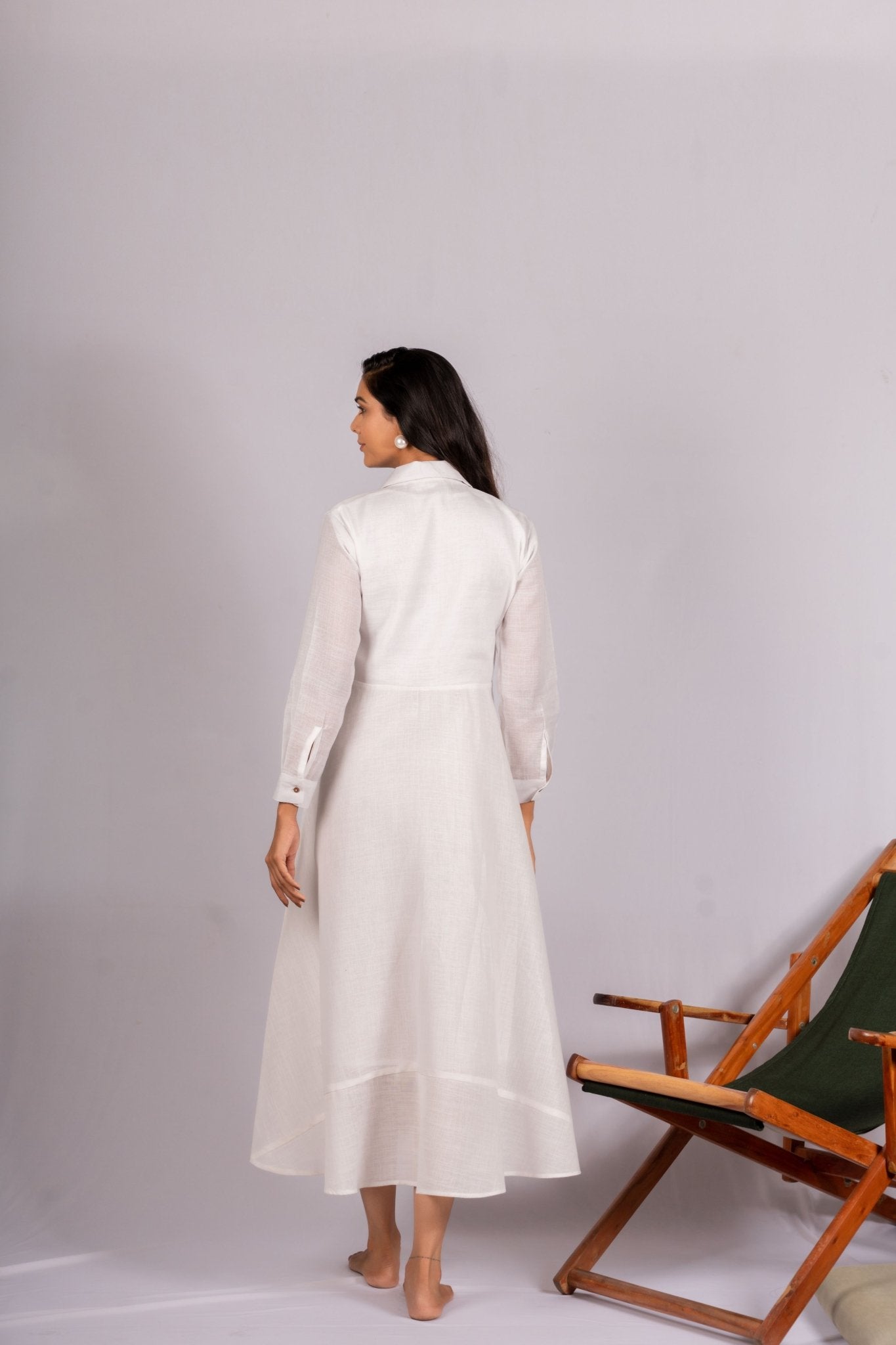 Zen White Linen Dress with Wooden Buttons - doeraa