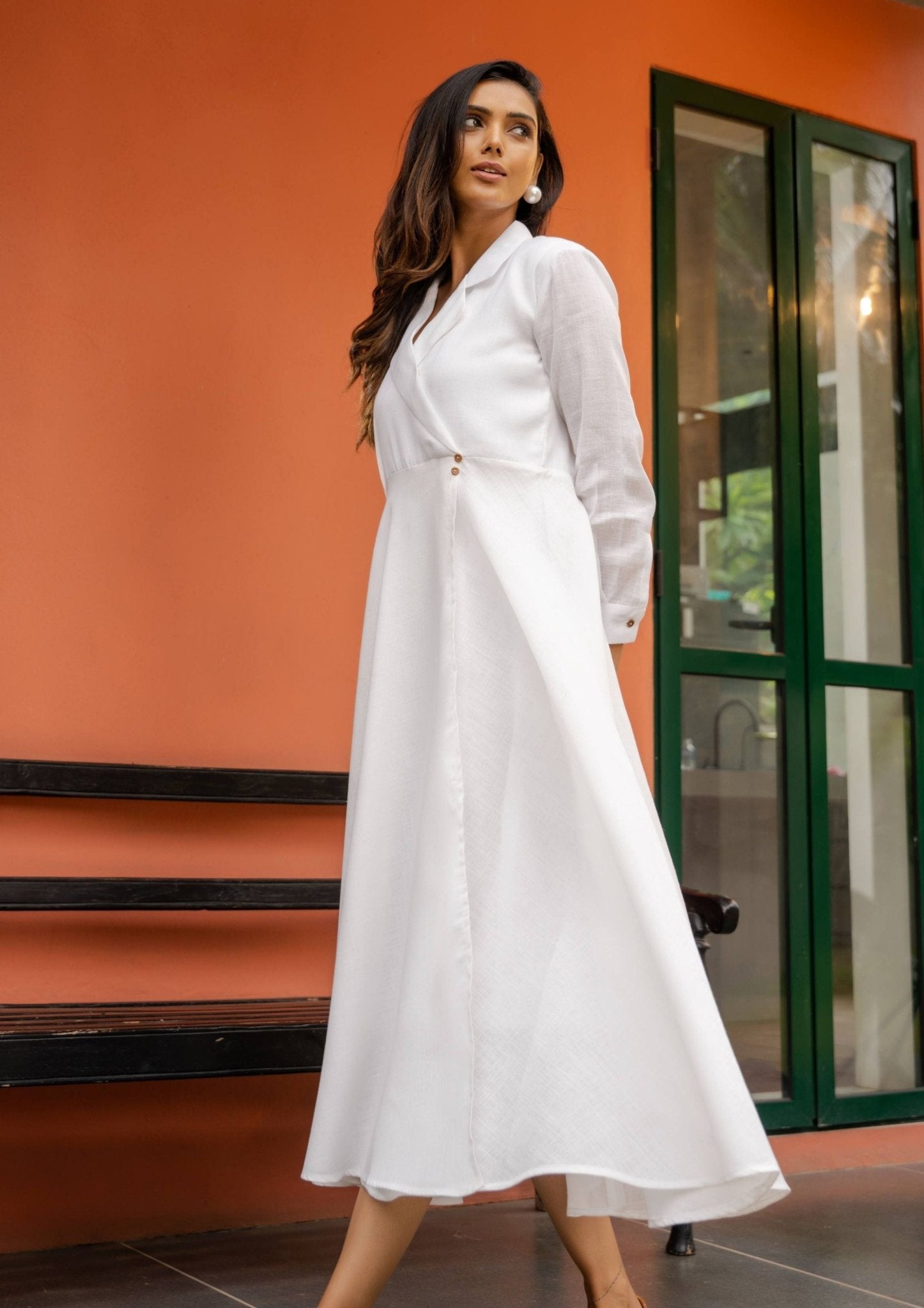 Zen White Linen Dress with Wooden Buttons - doeraa