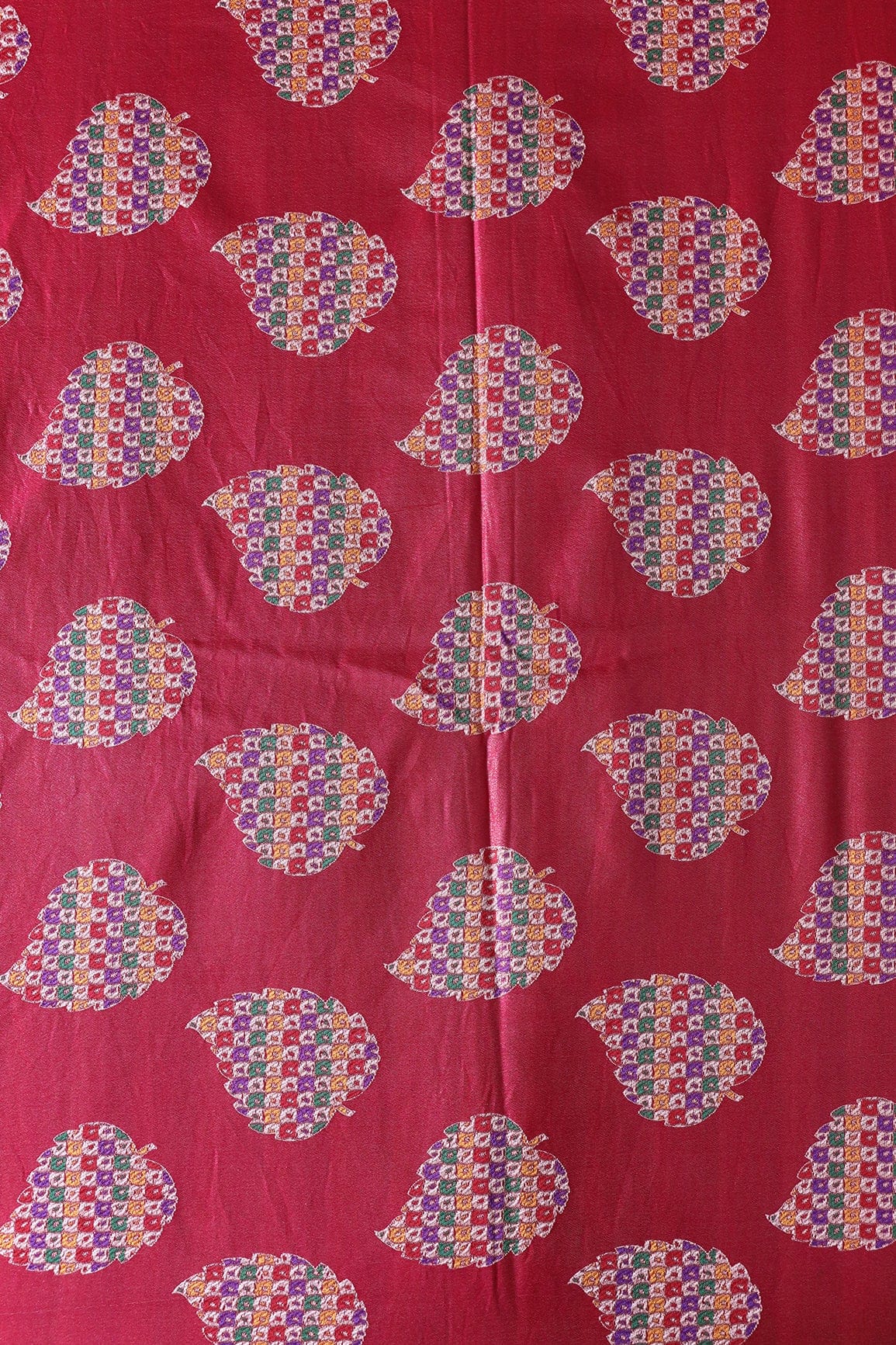 doeraa Banarasi Fabrics Fuchsia Leafy Silk Satin Jute Banarasi Jacquard Fabric