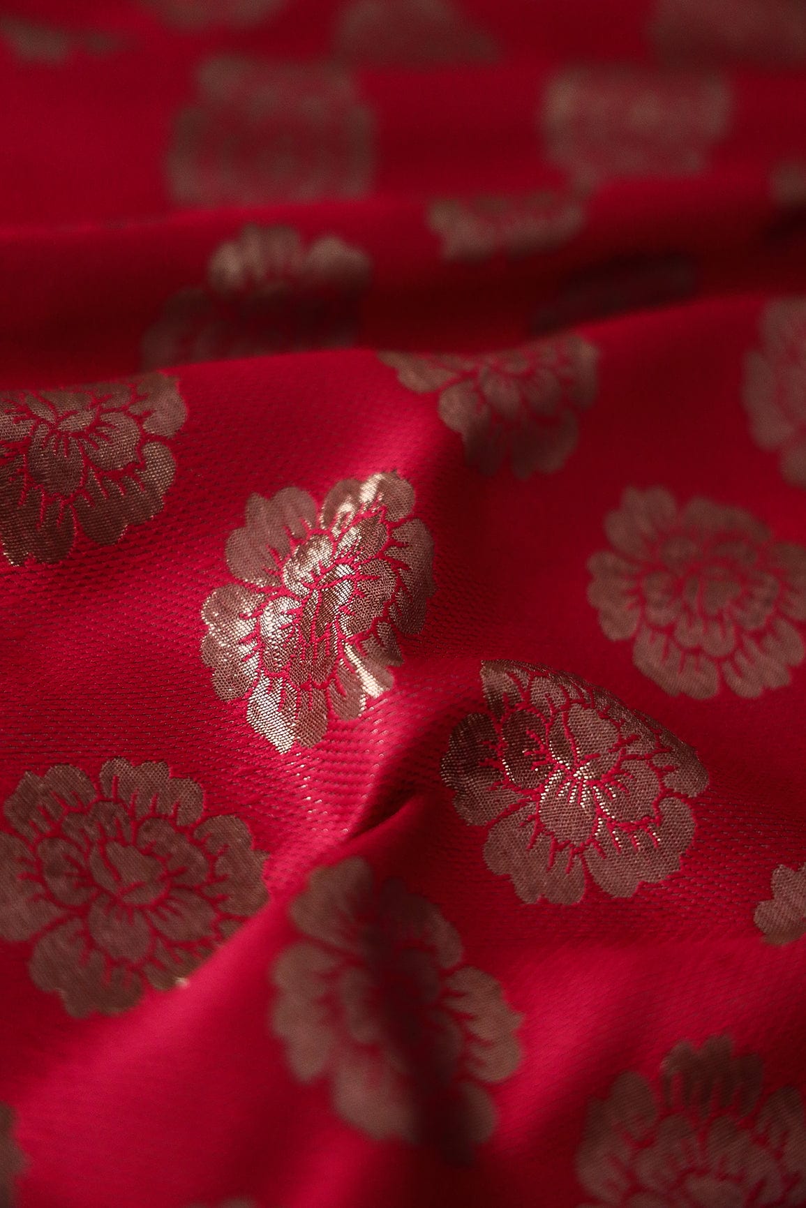 doeraa Banarasi Fabrics Red and Gold Floral Motif Banarasi Brocade Fabric