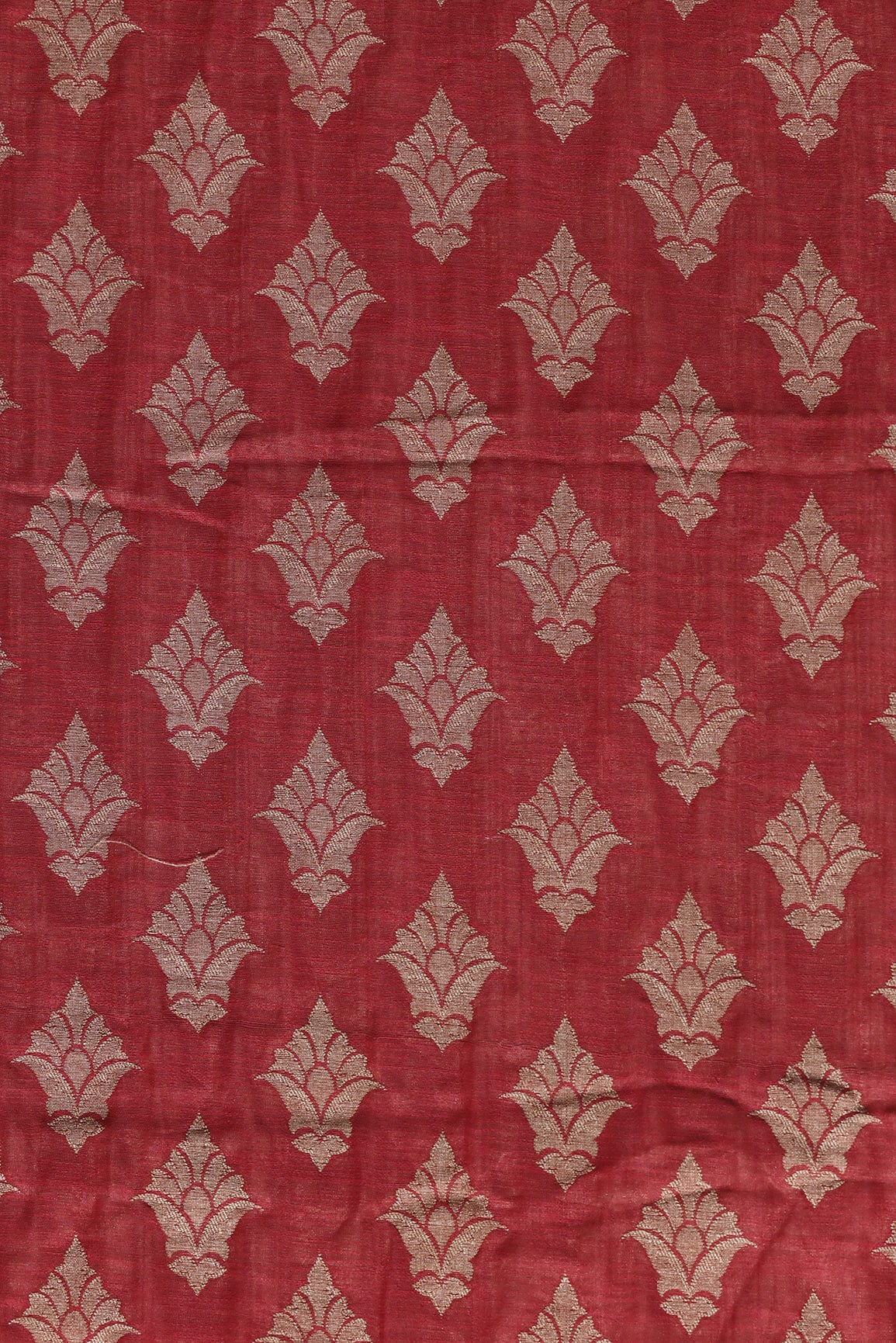 doeraa Banarasi Fabrics Red Floral Booti Pure Taspa Jute Banarasi Jacquard Fabric