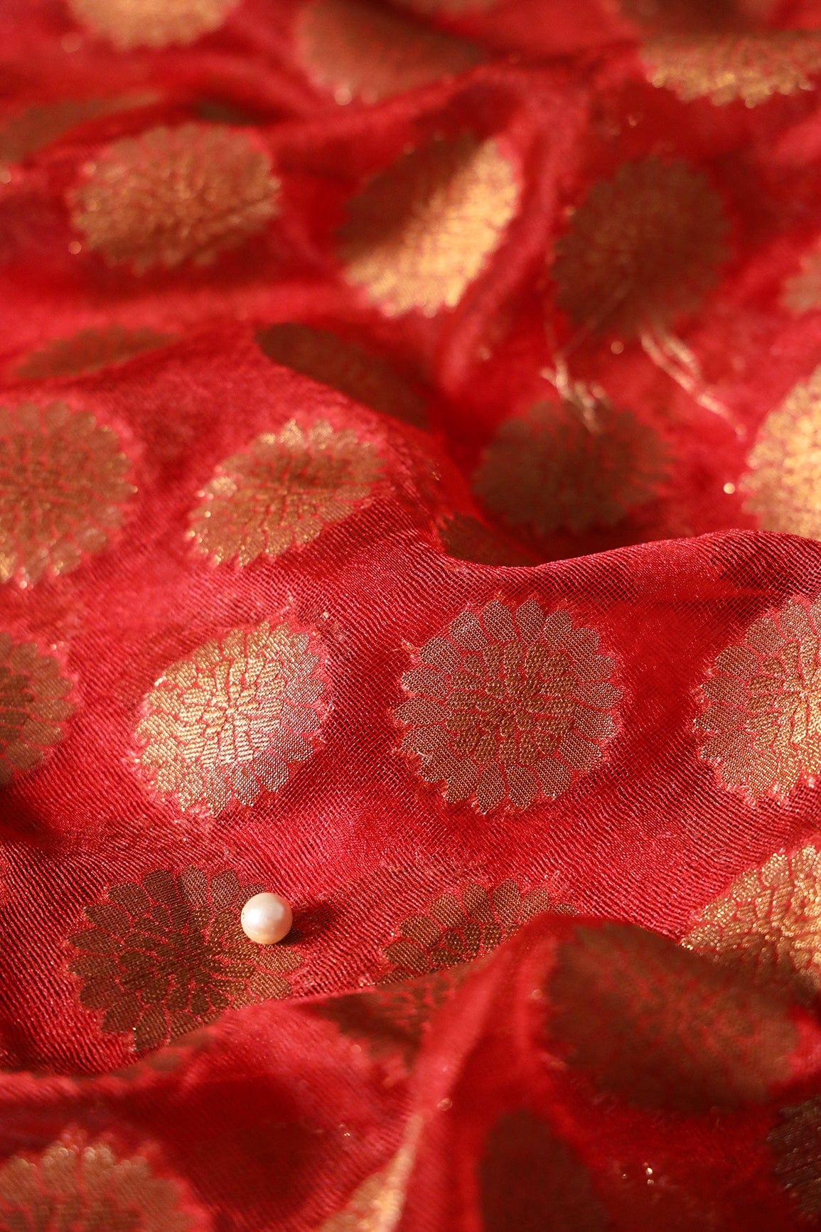 doeraa Banarasi Fabrics Red Floral Pure Net Gold Zari Banarasi Jacquard Fabric