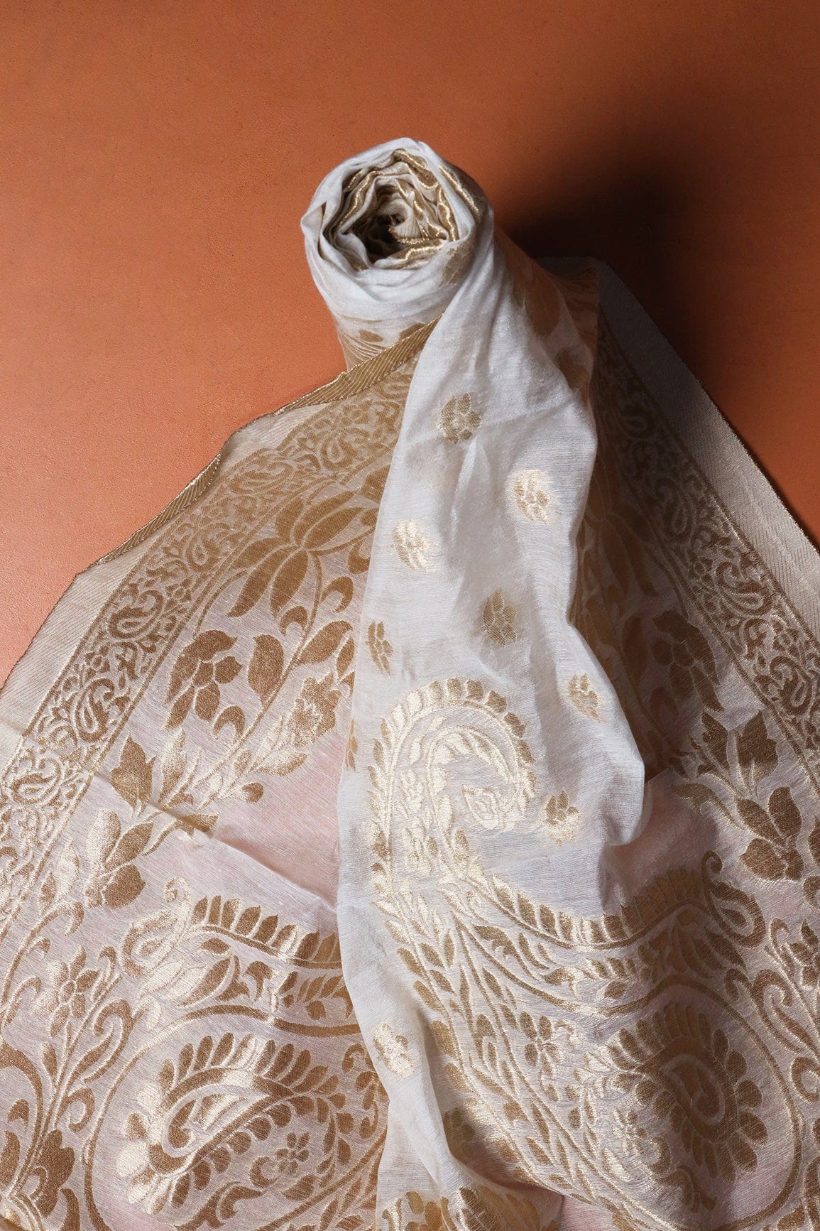 doeraa Dupatta Small Floral Gold Zari Jacquard White Dyeable Chanderi Dupatta With Border