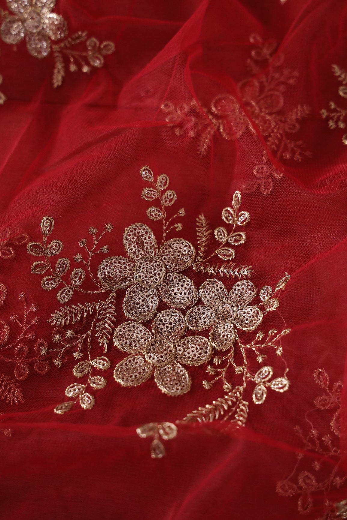 doeraa Embroidery Fabrics 1.50 Meter Cut Piece Of Gold Sequins And Gold Zari Floral Embroidery Work On Red Soft Net Fabric