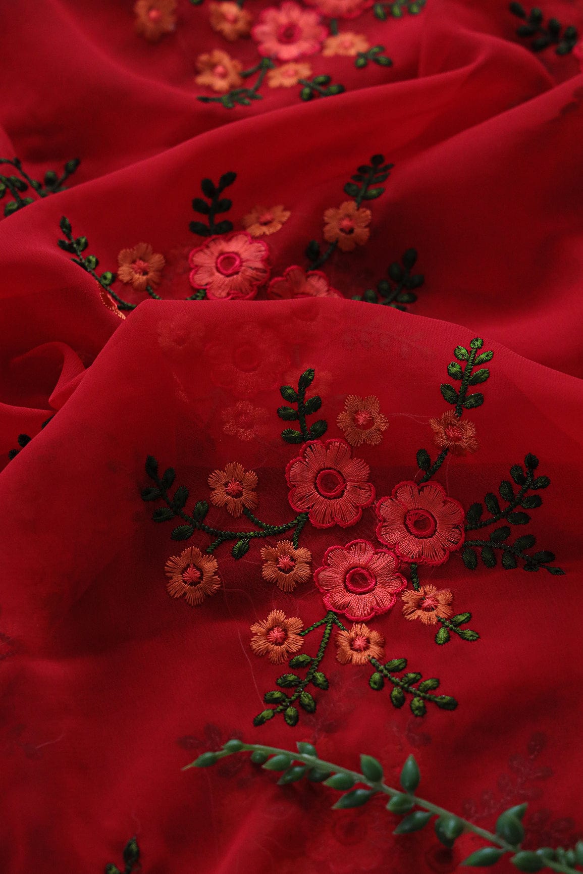 doeraa Embroidery Fabrics 4.50 Meter Cut Piece Of Multi Color Elegant Floral Embroidery On Red Georgette Fabric